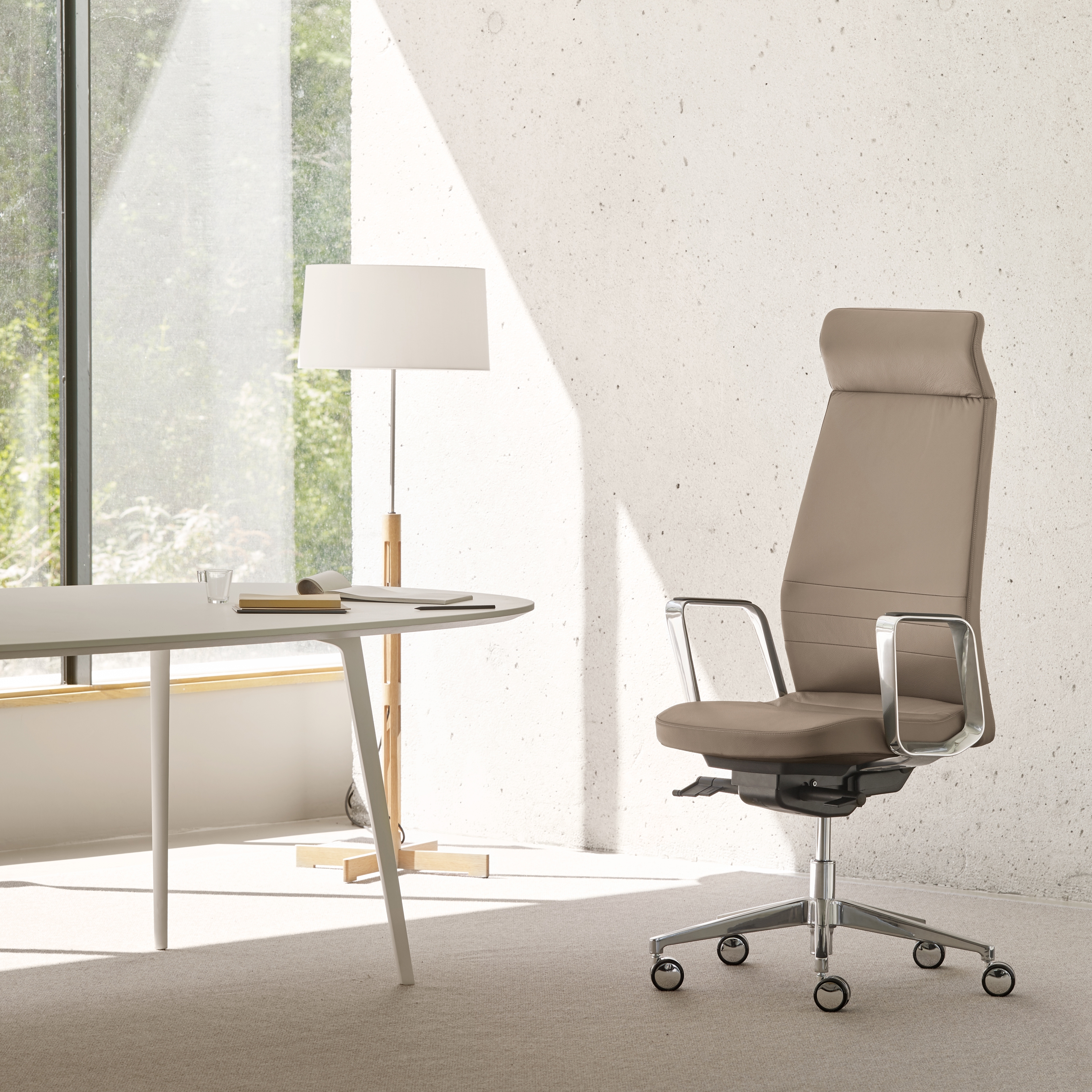 EXECUTIVE WORKSPACES