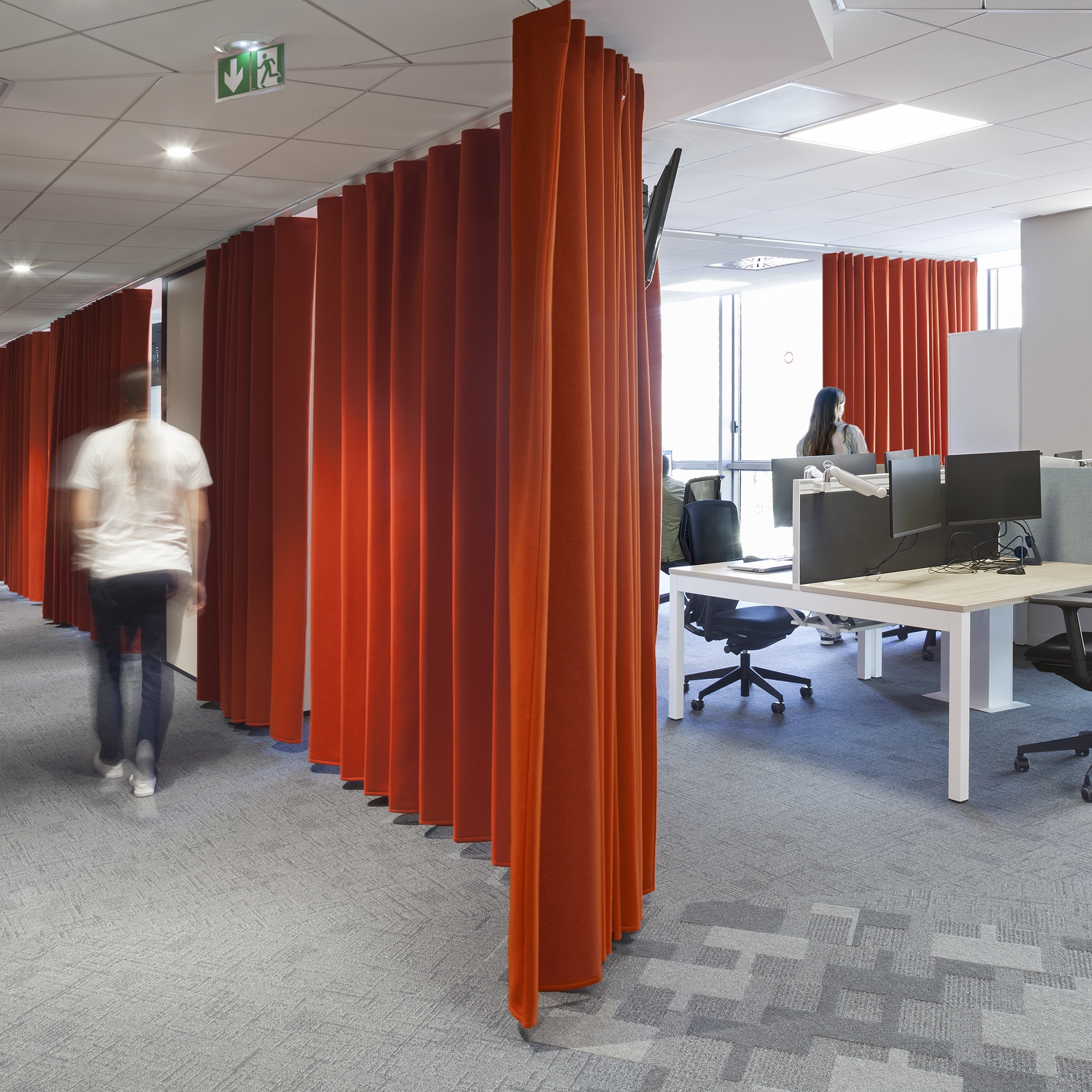 Mostra il prodotto Velio Acoustic curtains del produttore Texaa®