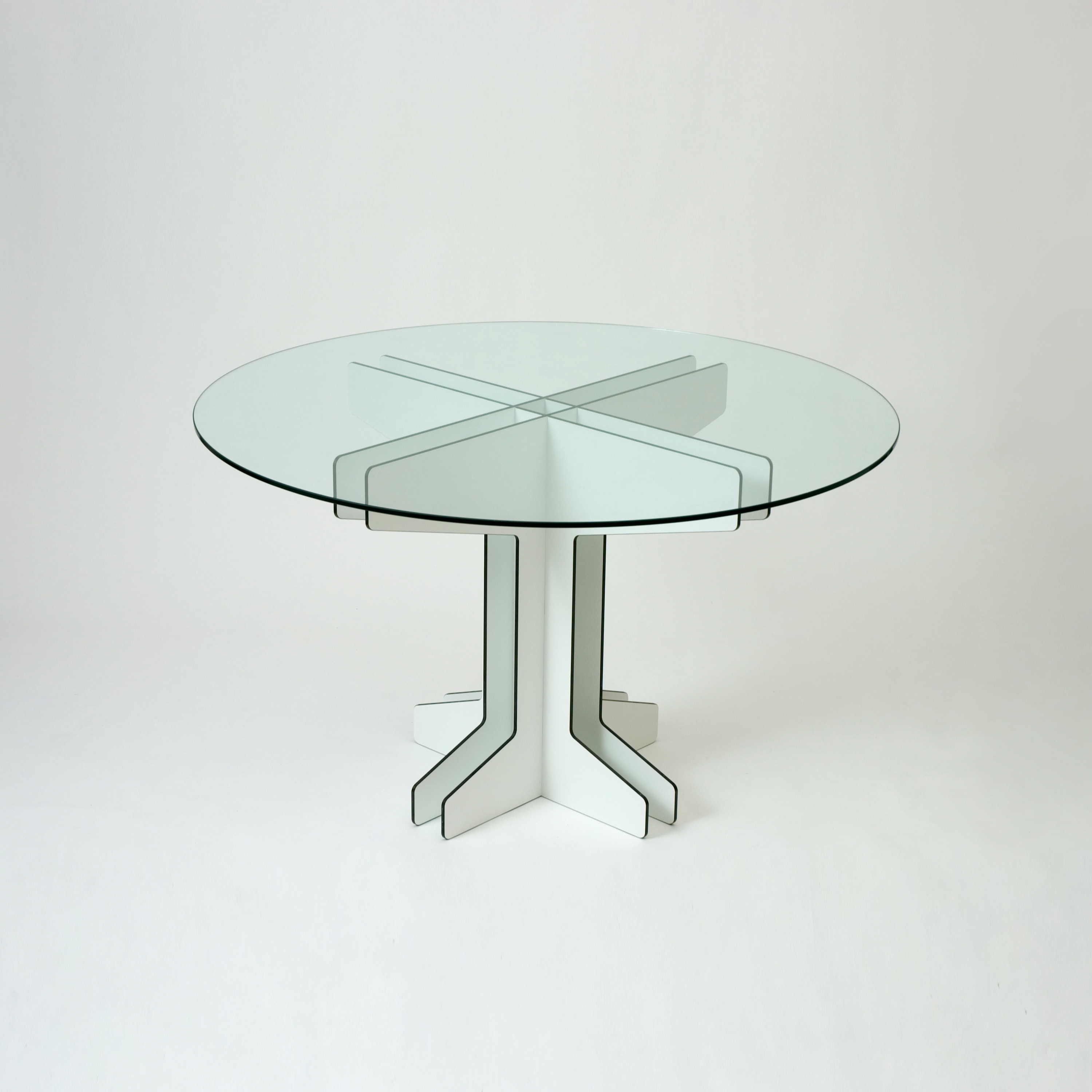 Mostrar el producto Grid Cafe Table del fabricante Miranda Watkins