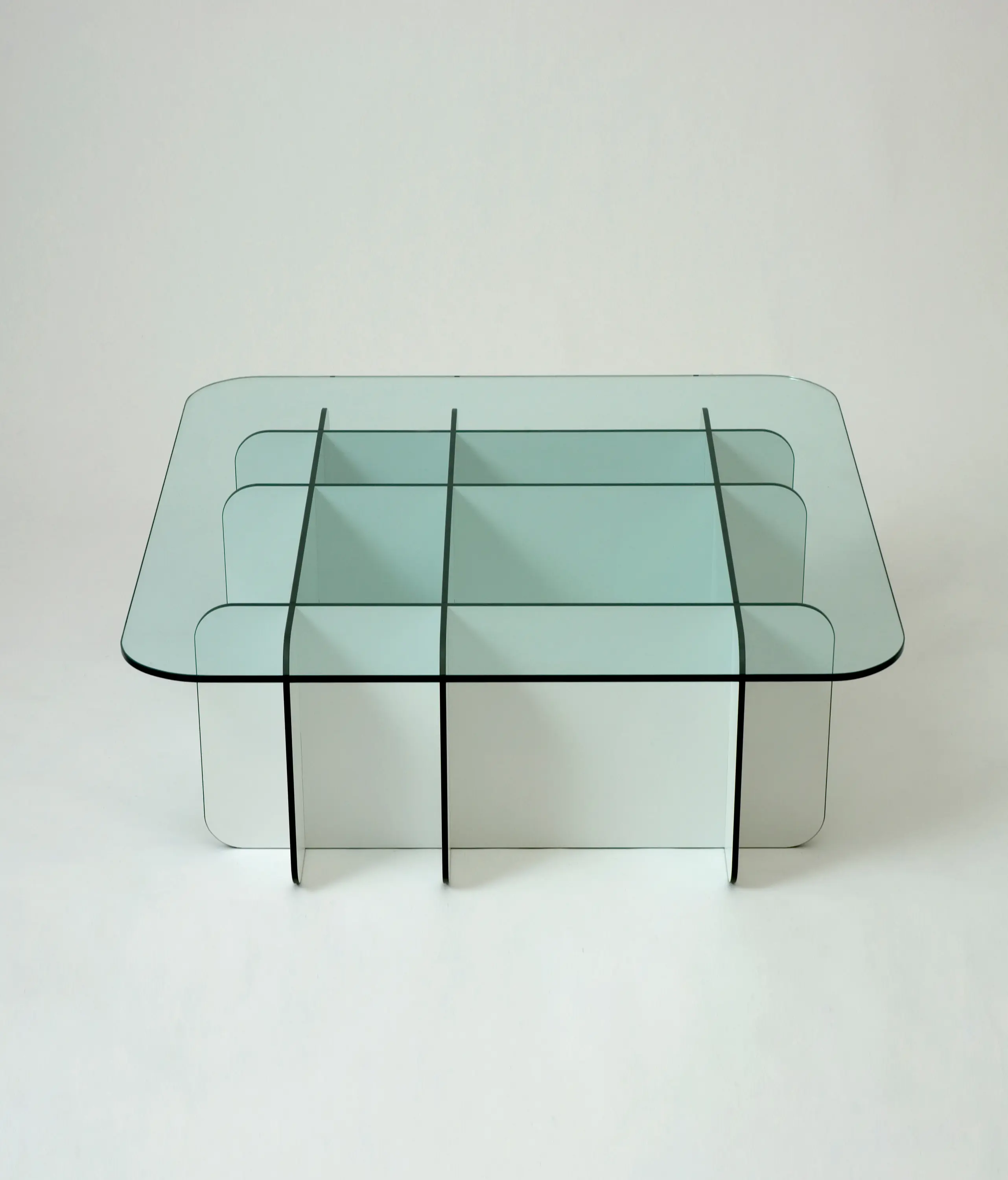 Miranda Watkins - Grid Parallel Table