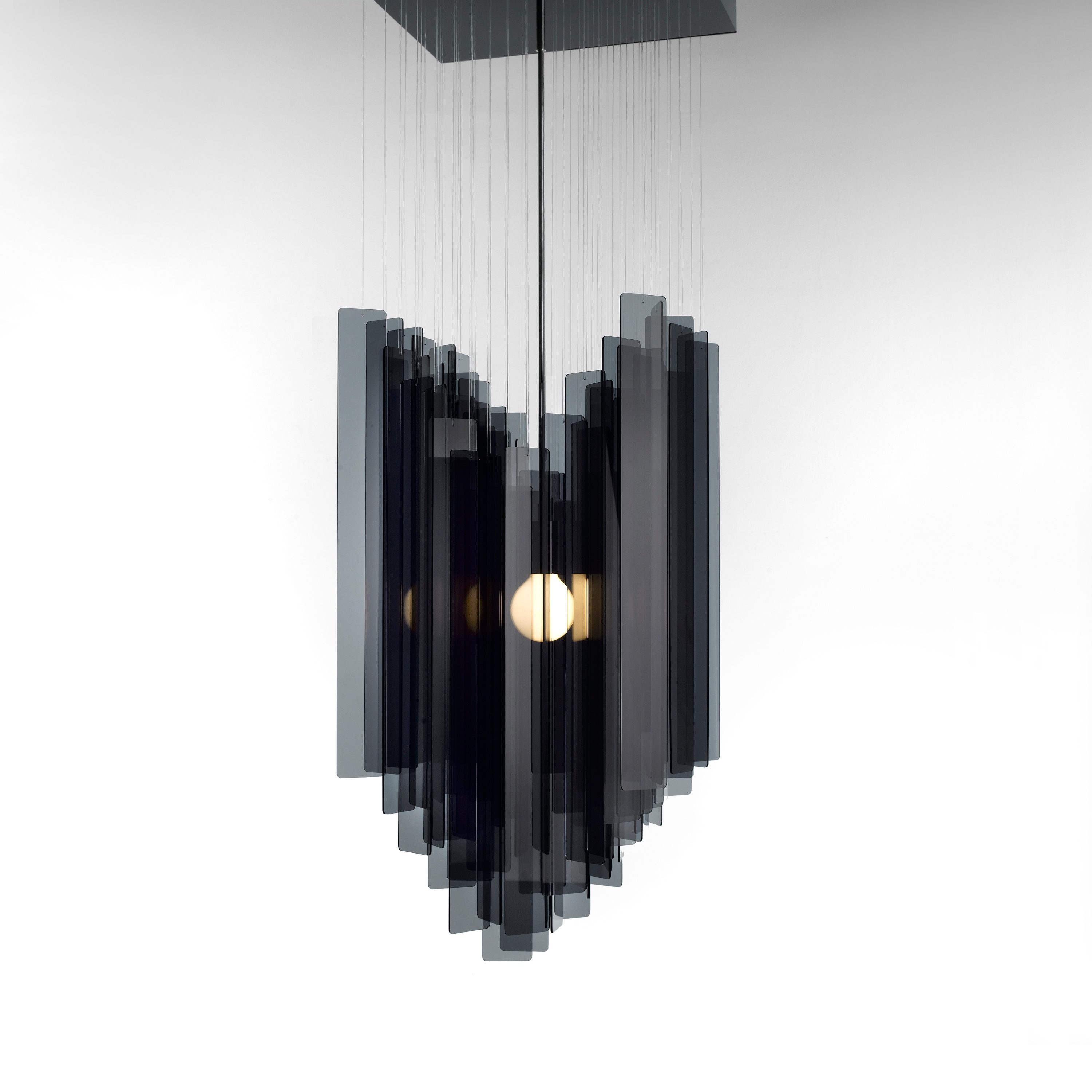 Mostrar el producto Fall Chandelier del fabricante Miranda Watkins