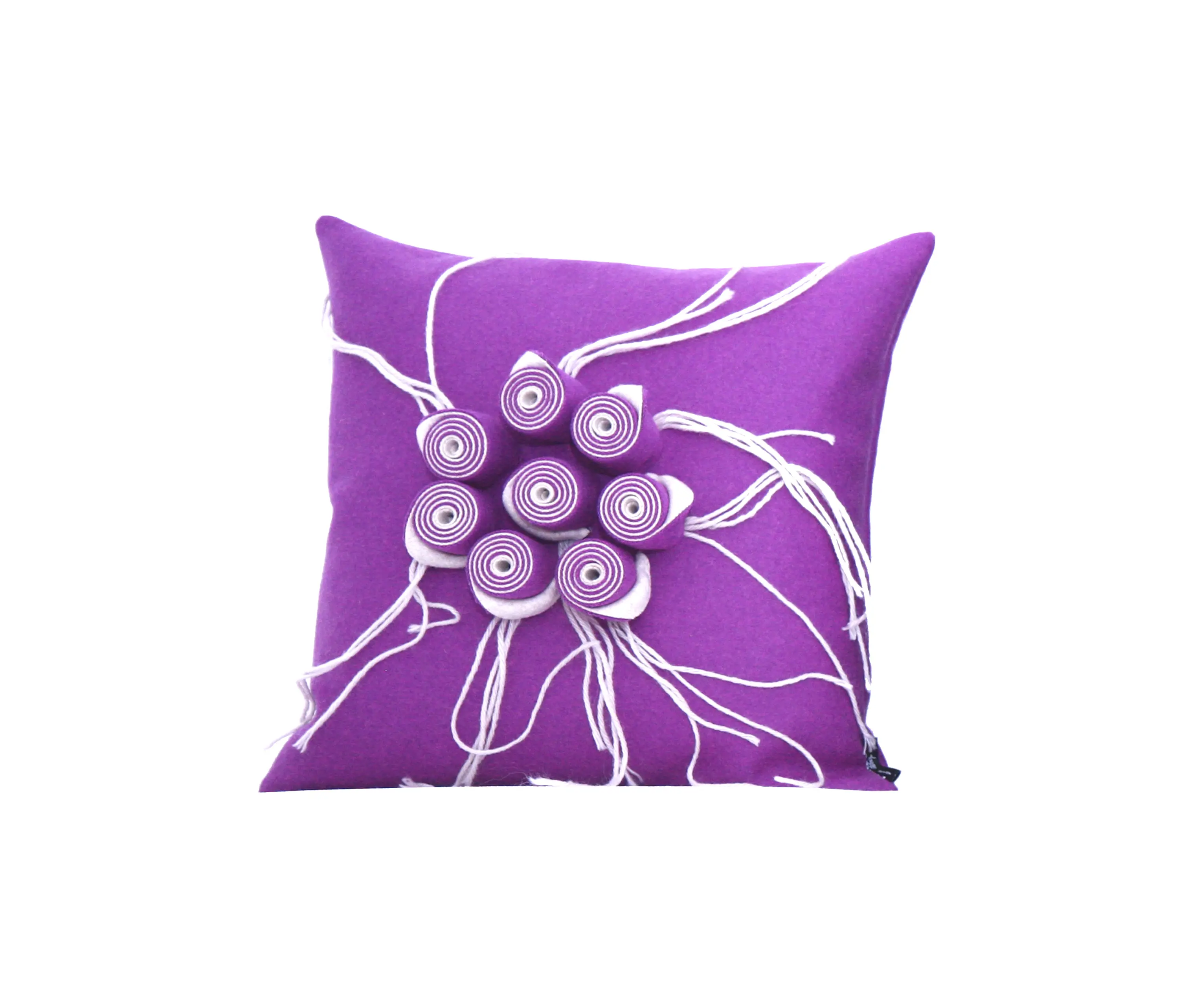 Poemo Design - New Anais cushion ecru viola