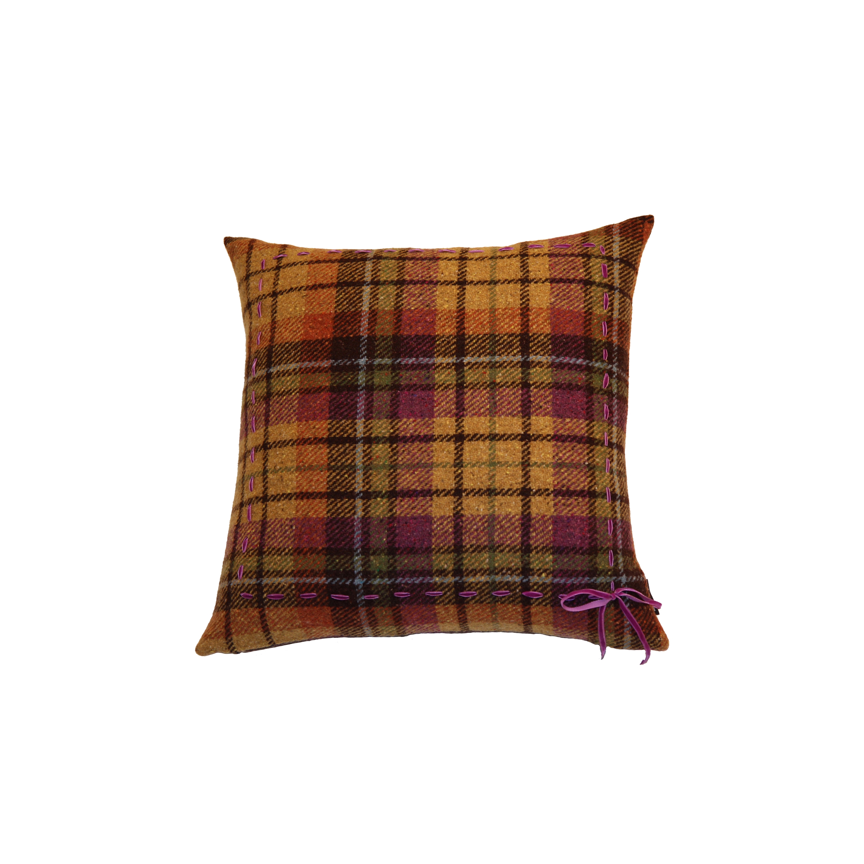 Produkt Stitch cushion des Herstellers Poemo Design anzeigen