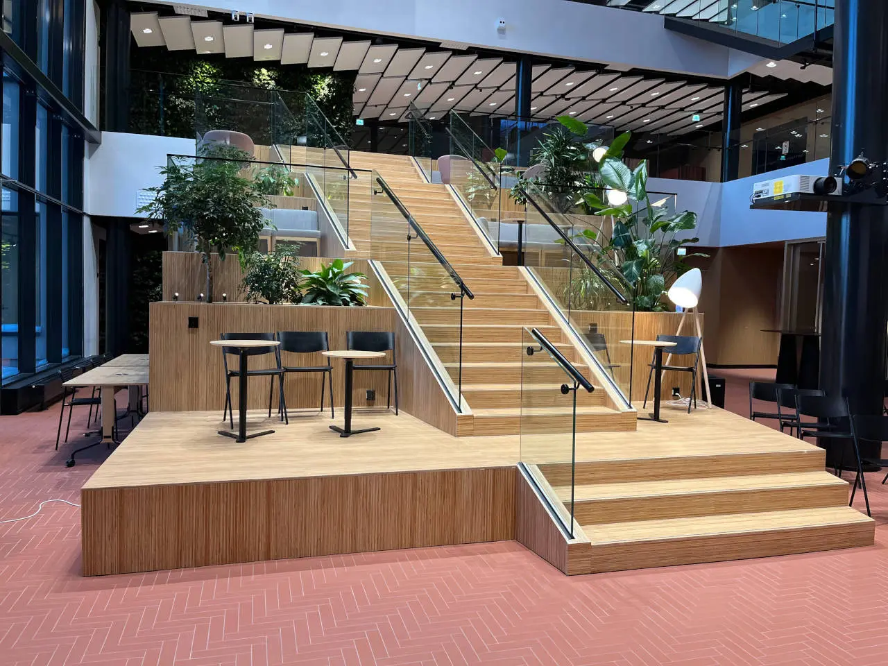 Plexwood - Plexwood Application - Ilmalanlinna