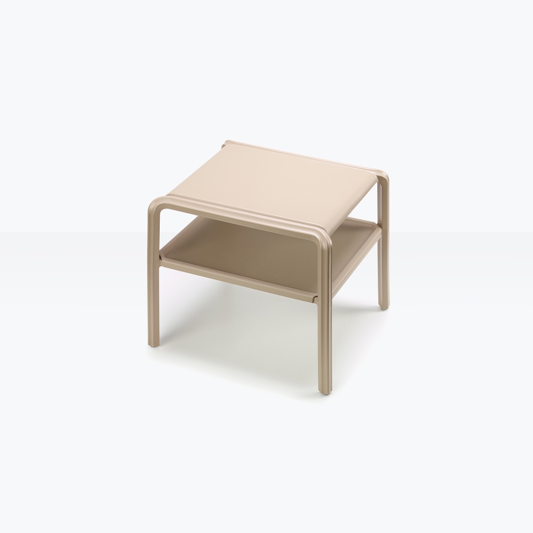 Vertoon produk Vela side table van vervaardiger SCAB Design