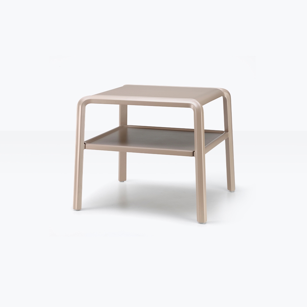 Vertoon produk Vela side table van vervaardiger SCAB Design