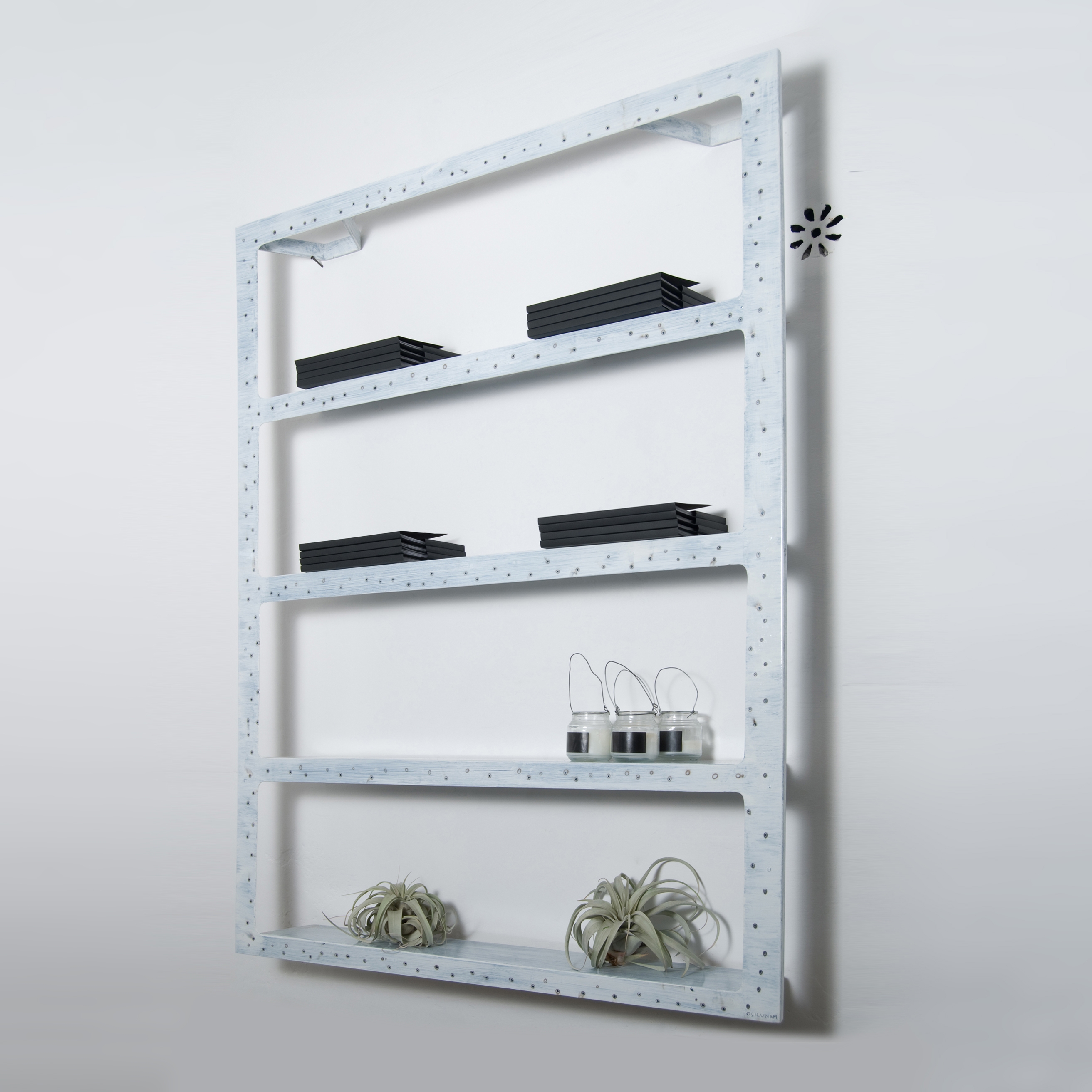 HAND - CRAFTED DESIGN