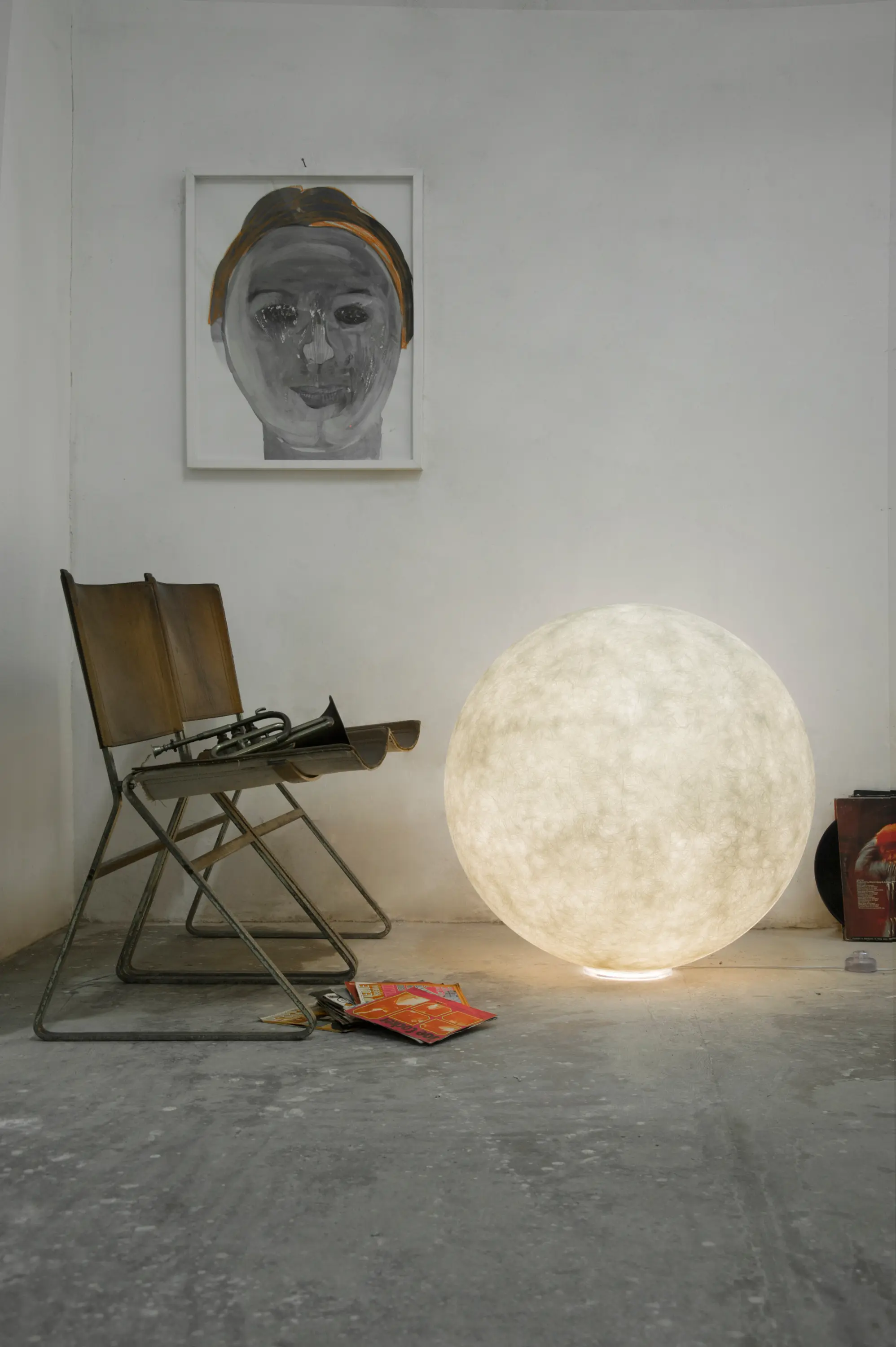 IN-ES.ARTDESIGN - Floor Moon