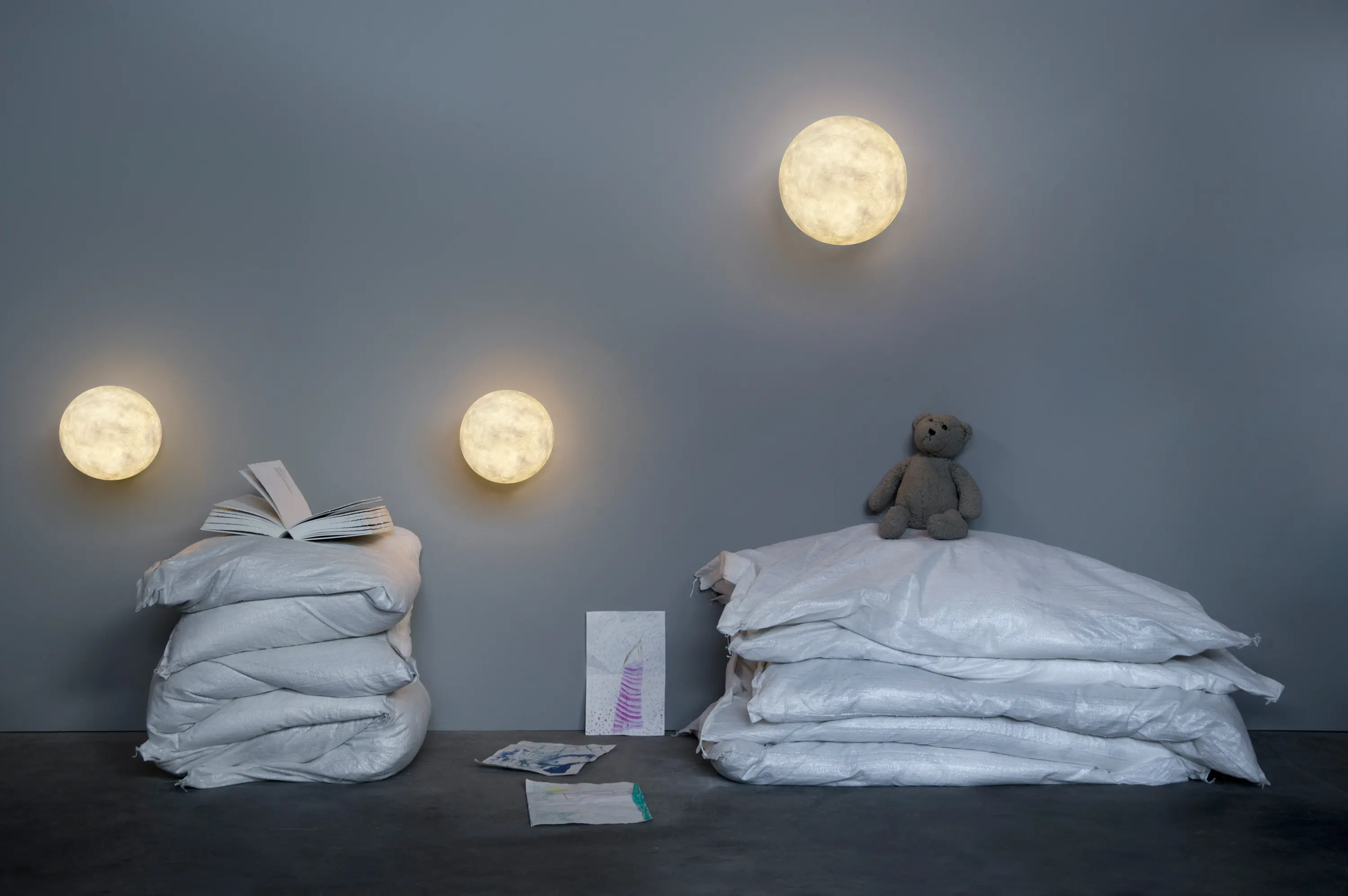 IN-ES.ARTDESIGN - A.moon