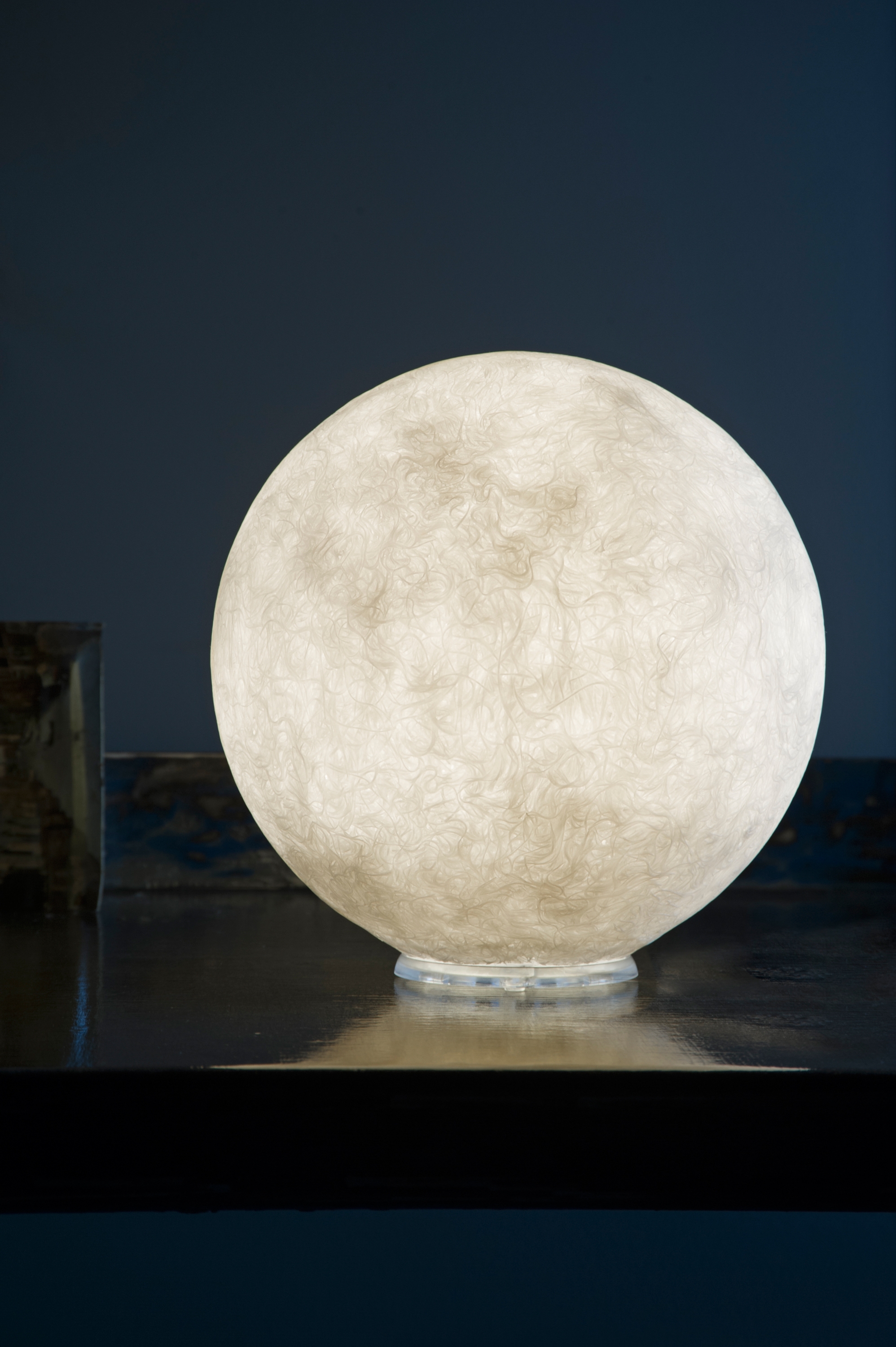 Mostra il prodotto T.moon table lamp del produttore IN-ES.ARTDESIGN