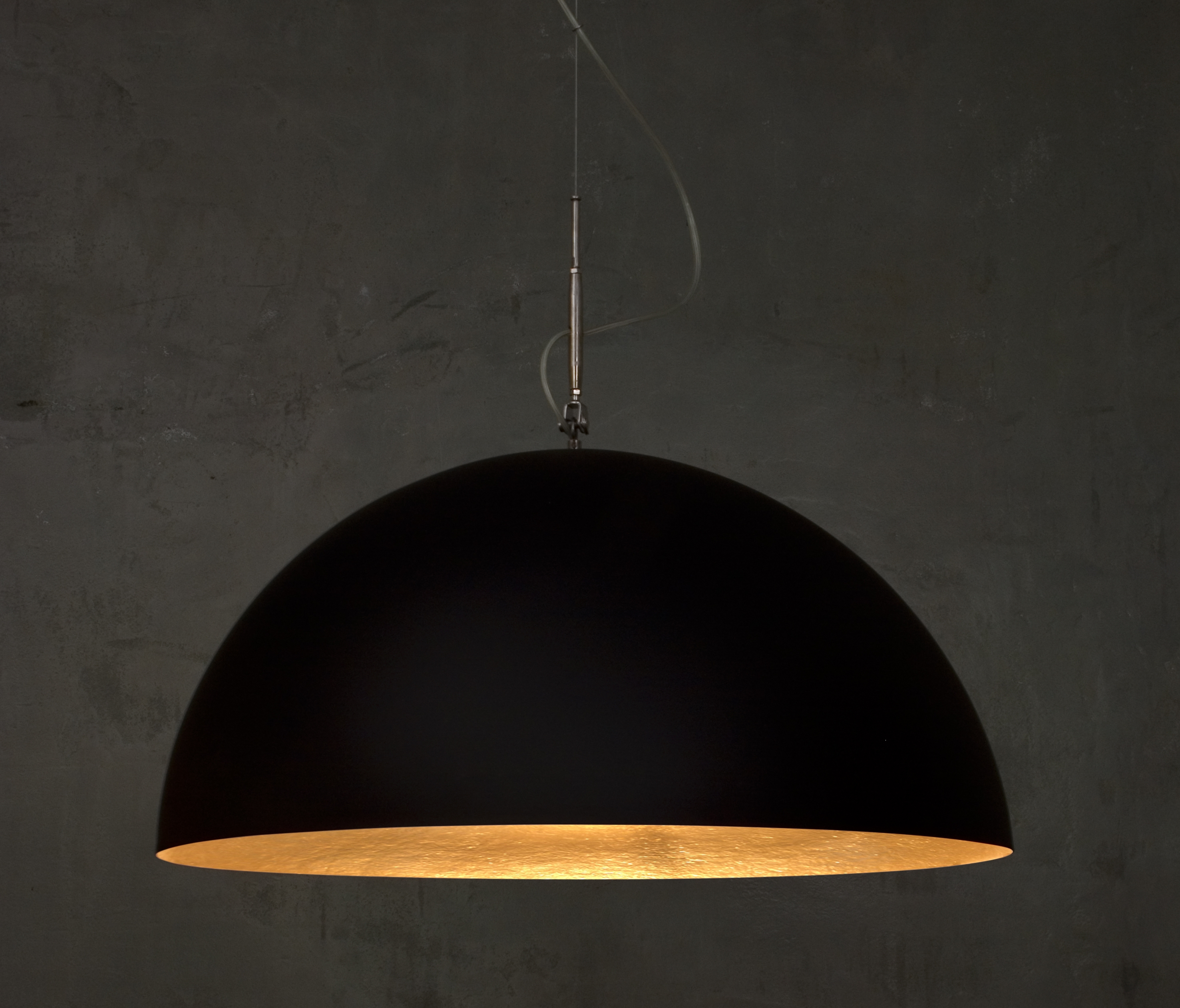Produkt Mezza Luna schwarz/gold des Herstellers IN-ES.ARTDESIGN anzeigen