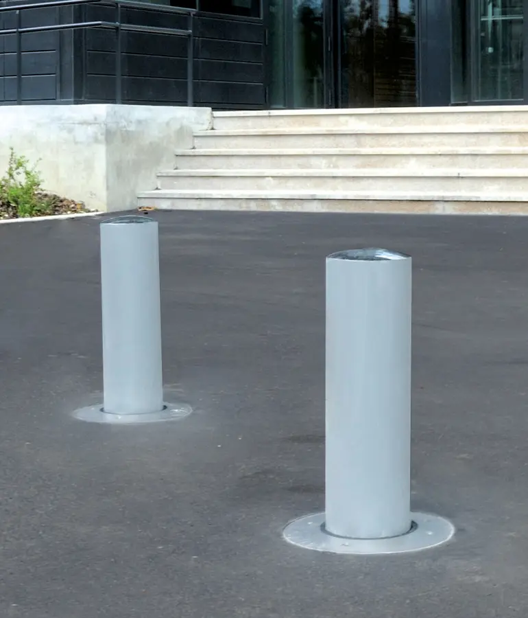 AREA - Zenith Bollard