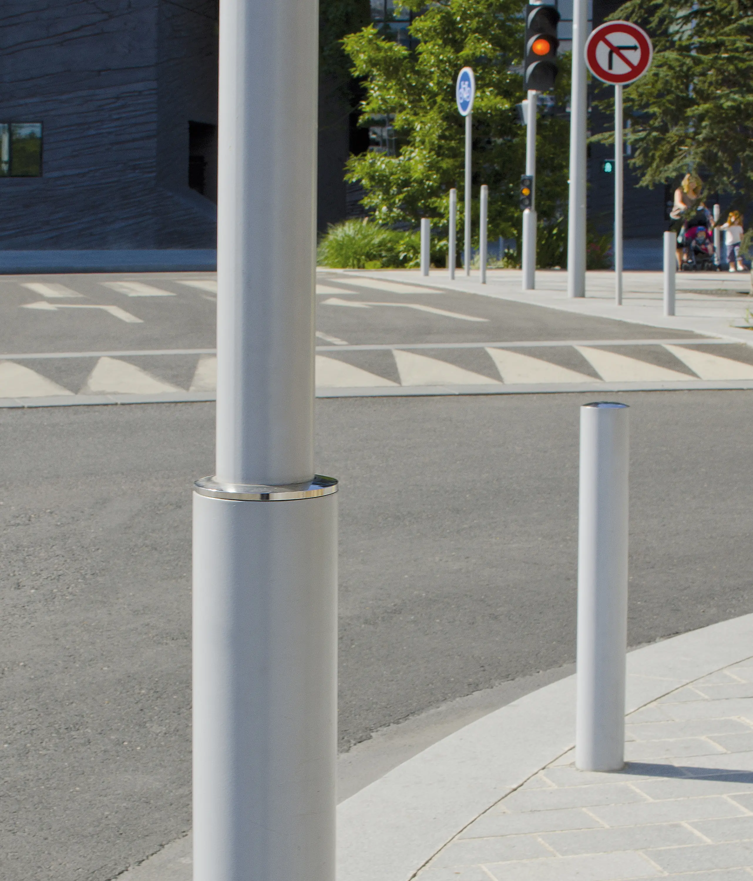 AREA - Acropole Support Post