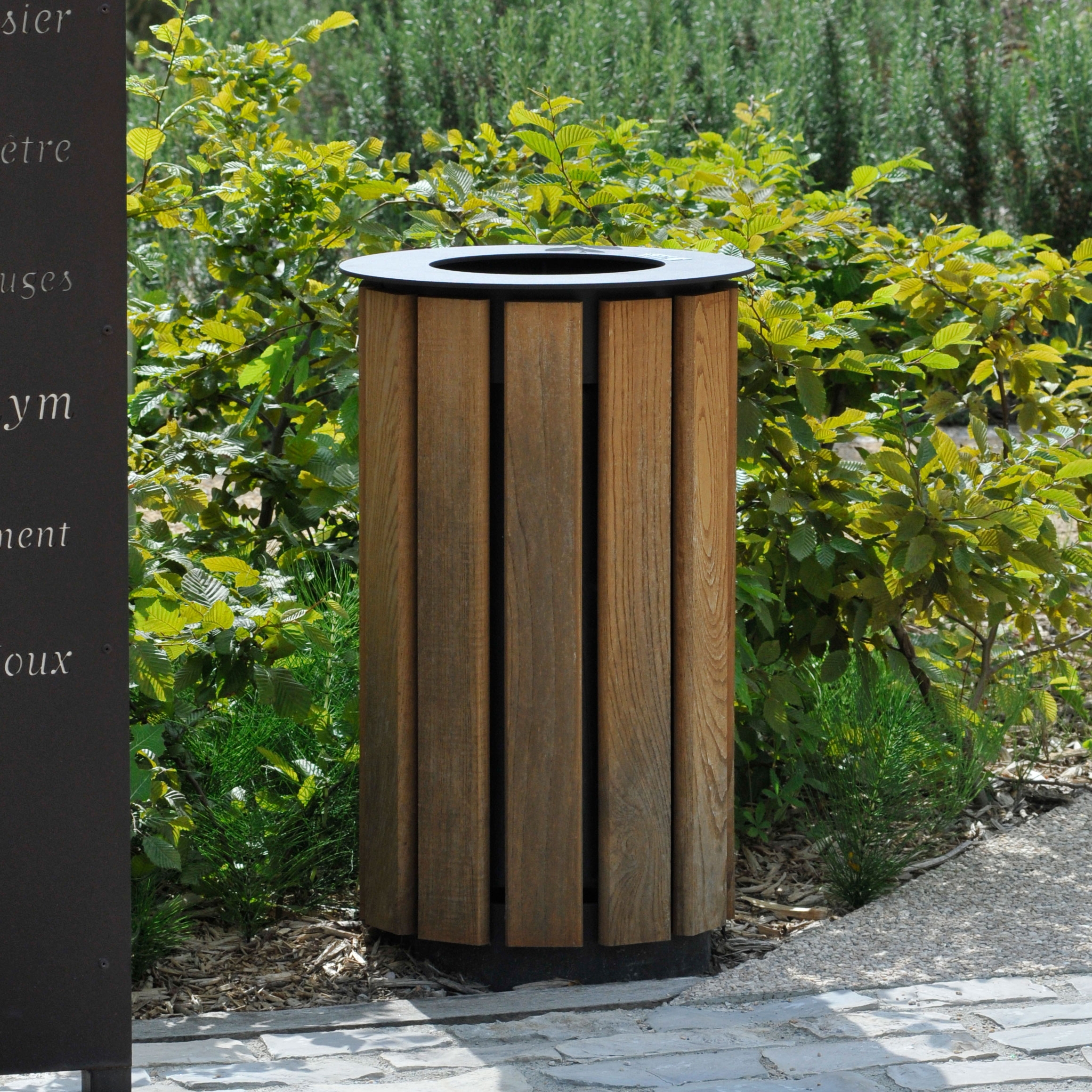 Mostrar el producto Bambou Litter Bin del fabricante AREA