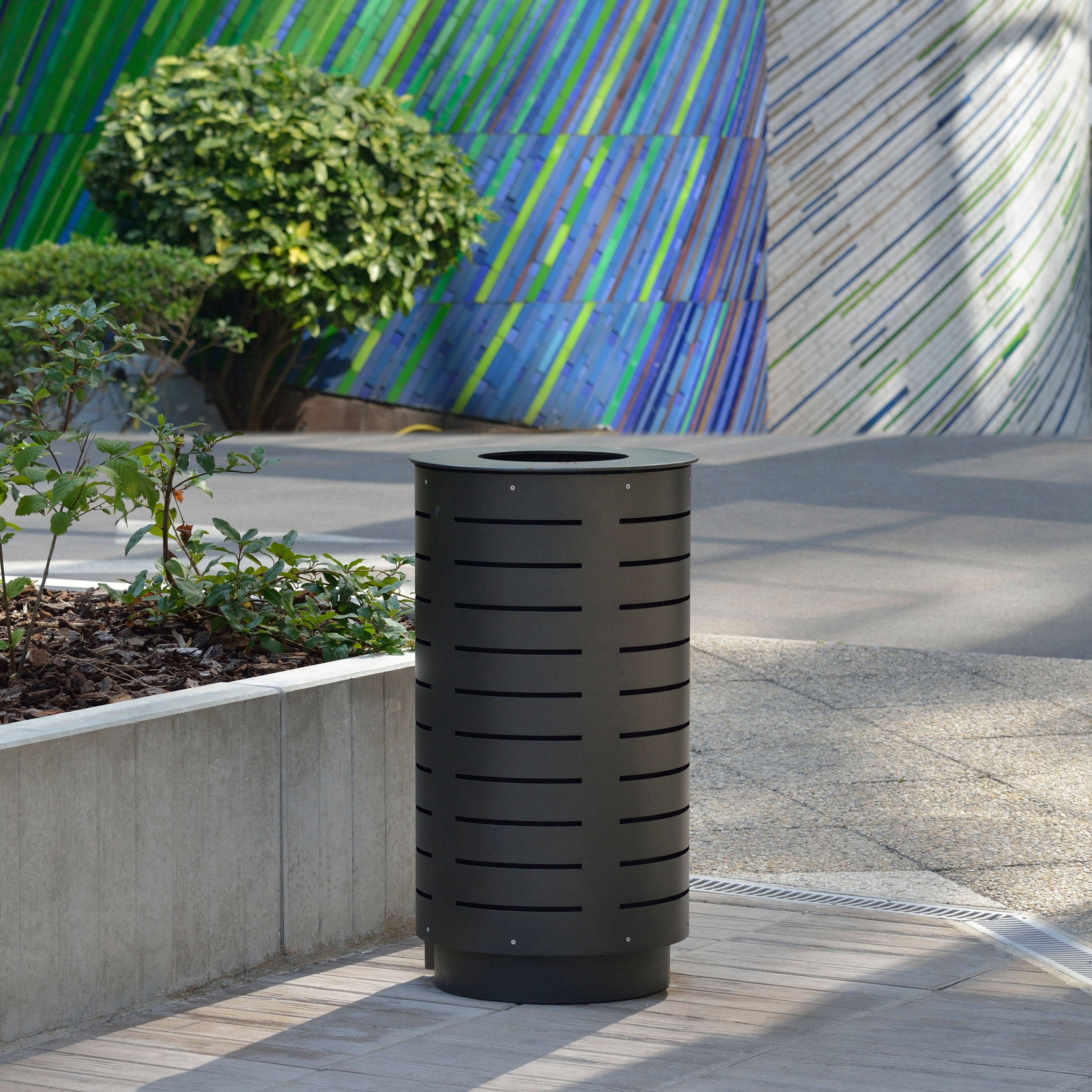 Mostrar el producto Marguerite Litter Bin del fabricante AREA