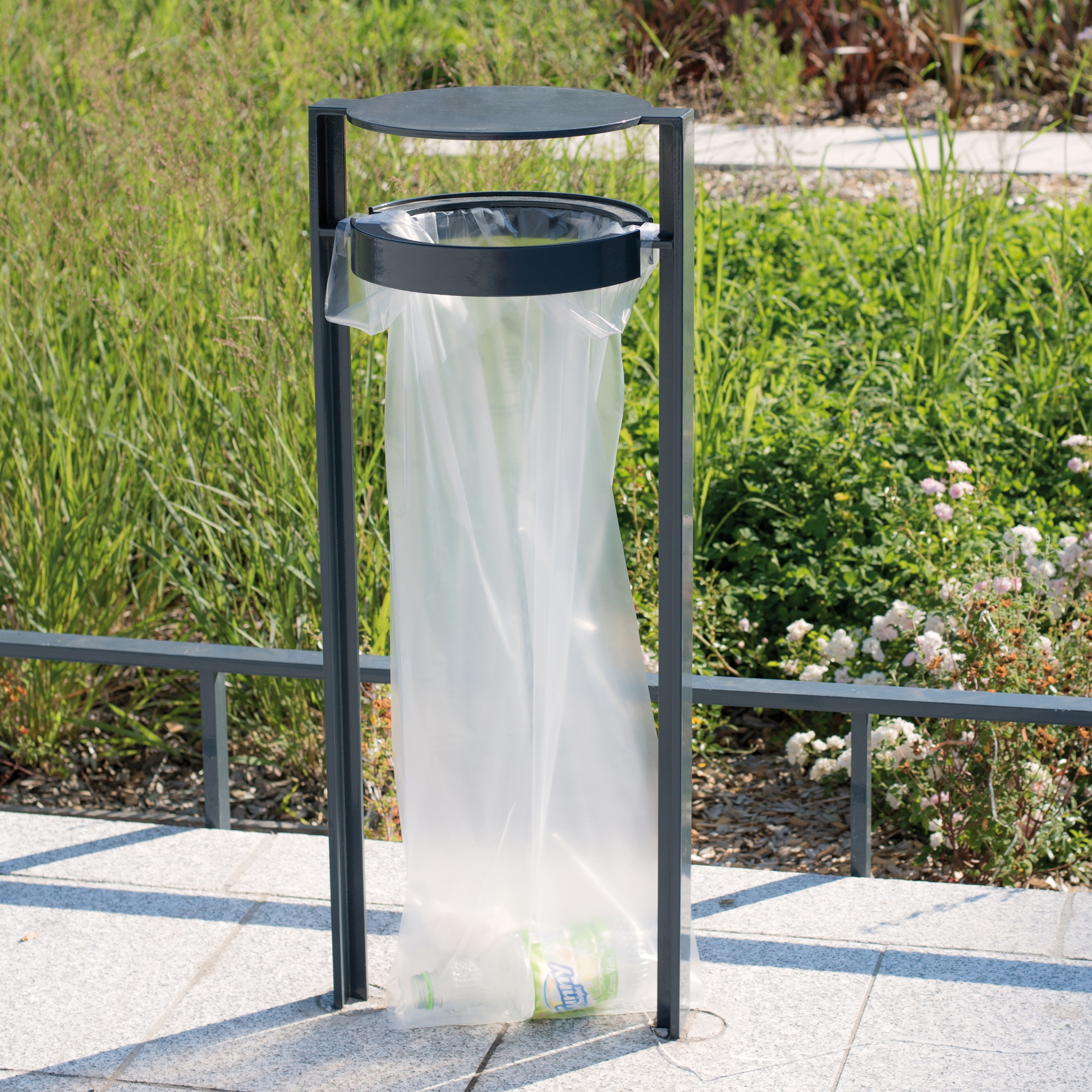 Mostra il prodotto Antares Vigipirate Litter Bin del produttore AREA