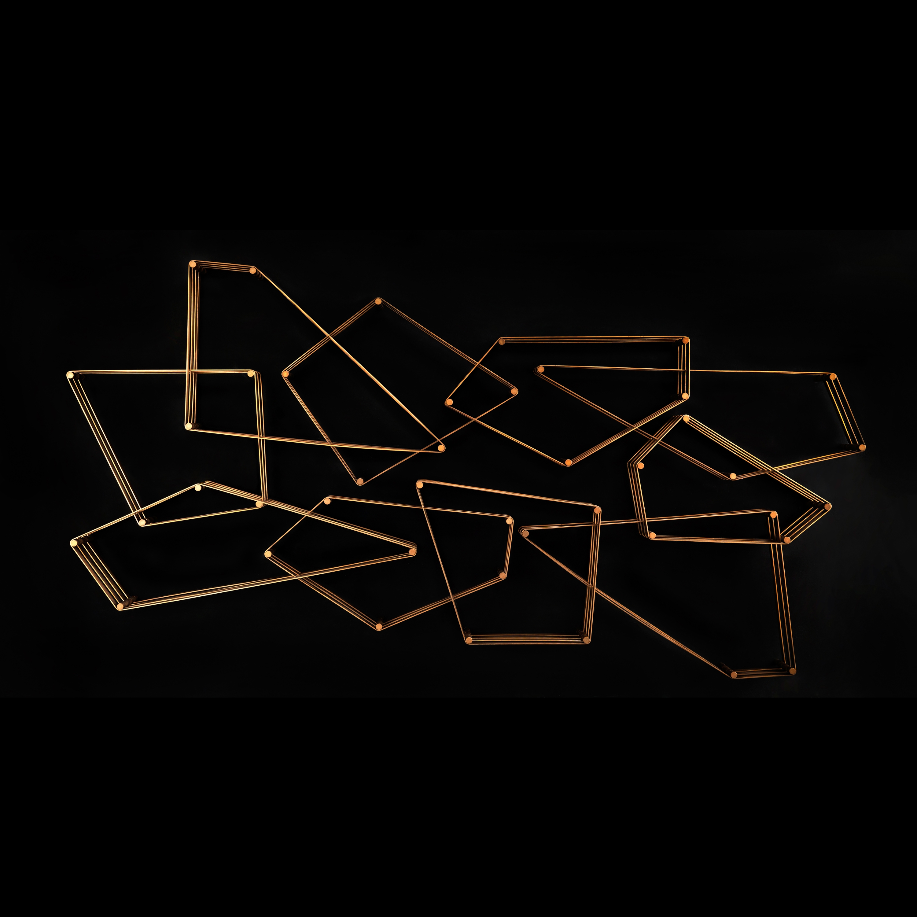 Display product Tangram from manufacturer HENGE