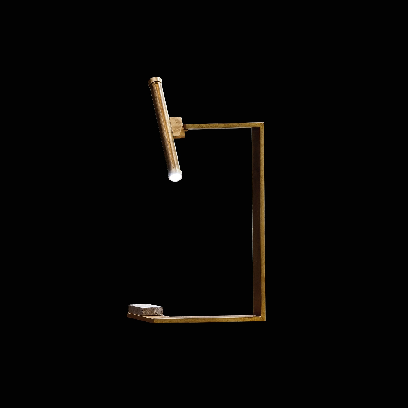 Display product Flat Table Lamp from manufacturer HENGE