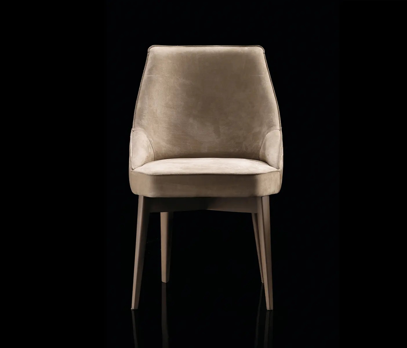 HENGE - Is-a Chair