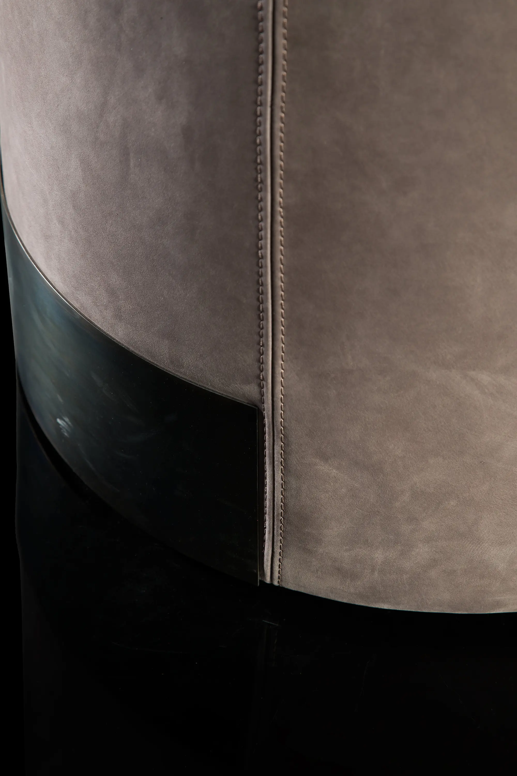 HENGE - Gelly Pouf