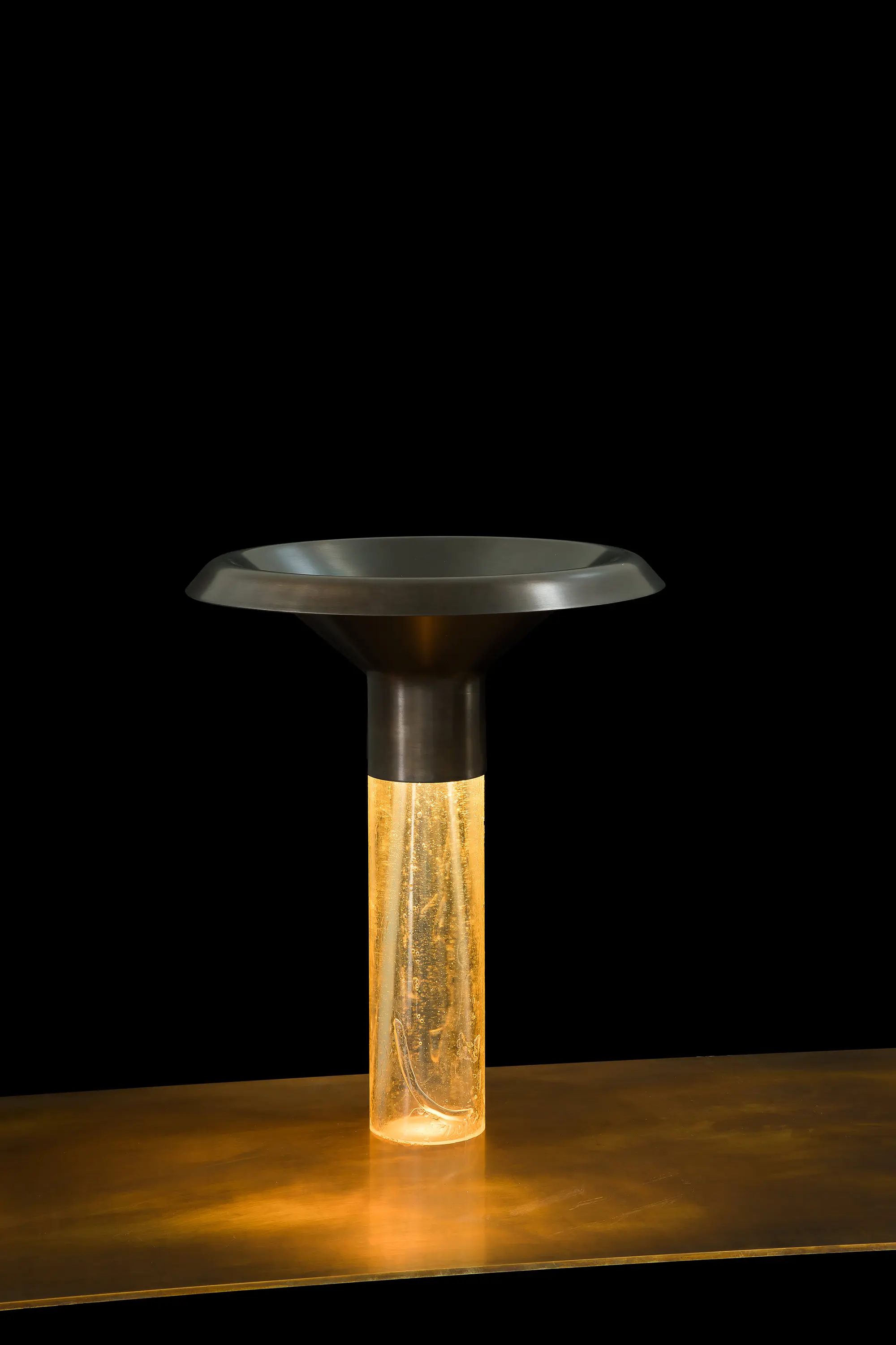HENGE - Ghost Table Lamp
