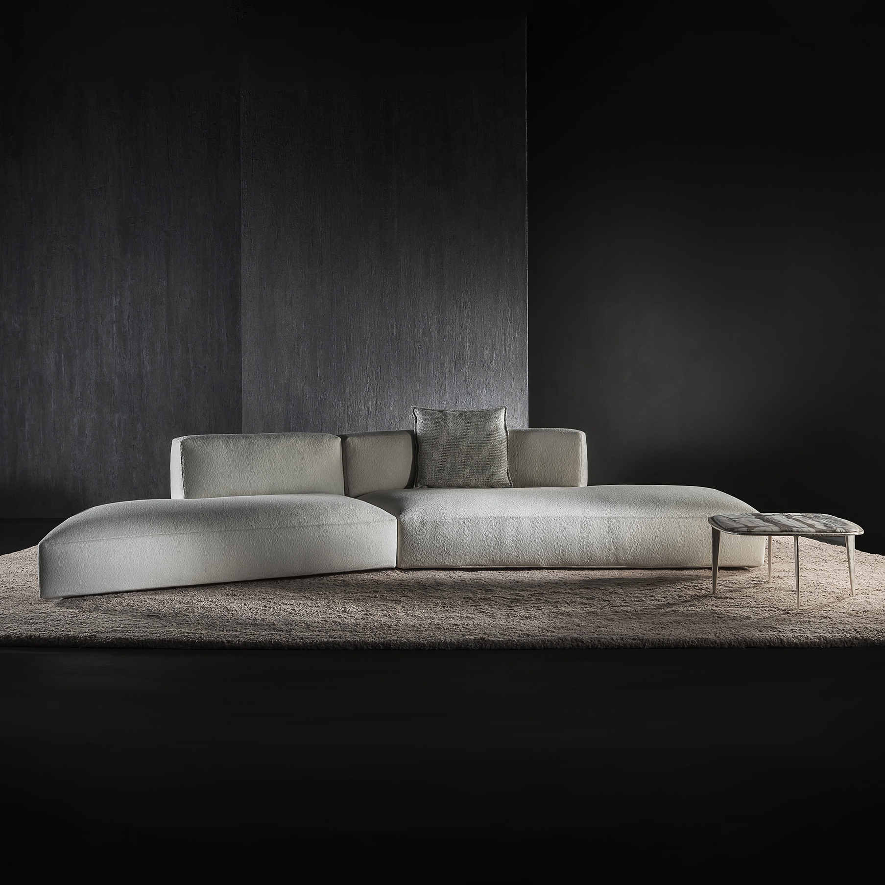 Display product Downtown Sofa from manufacturer HENGE