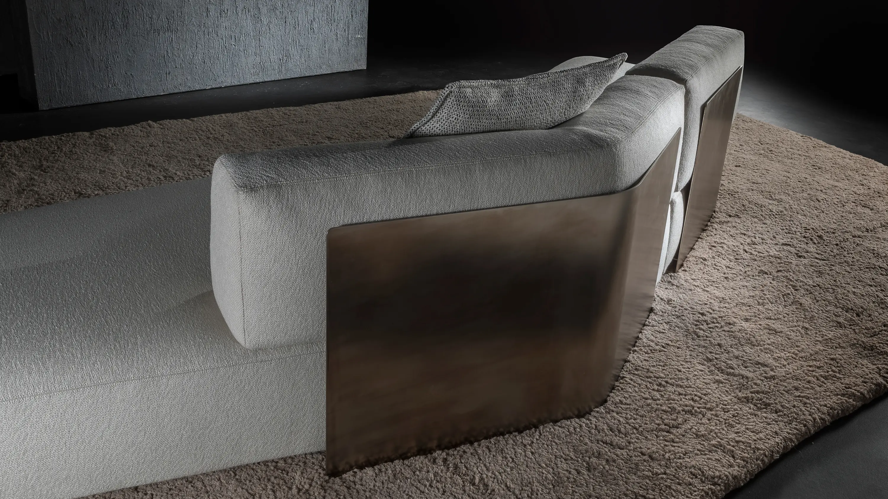 HENGE - Downtown Sofa