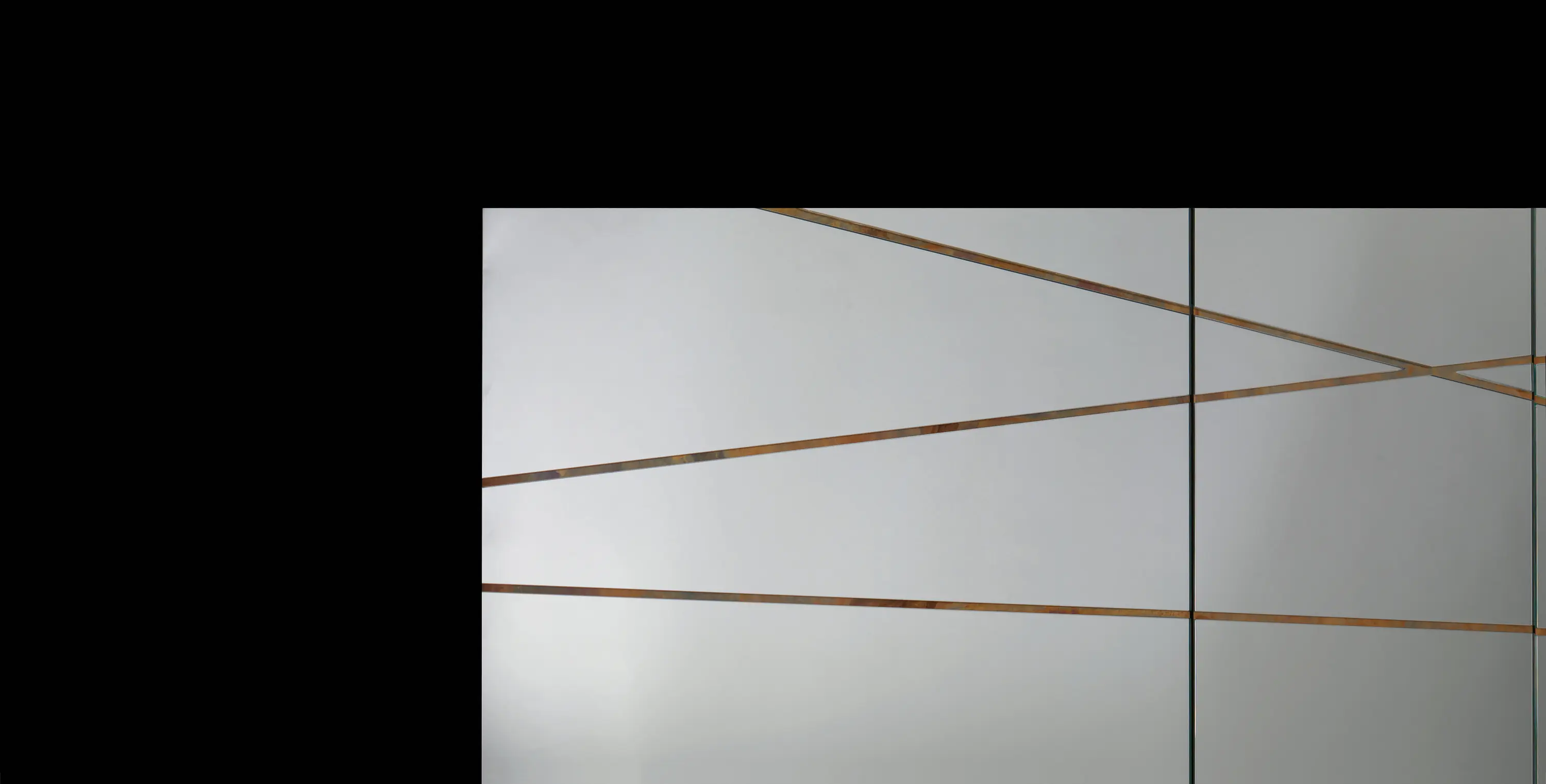 HENGE - Edge Mirror