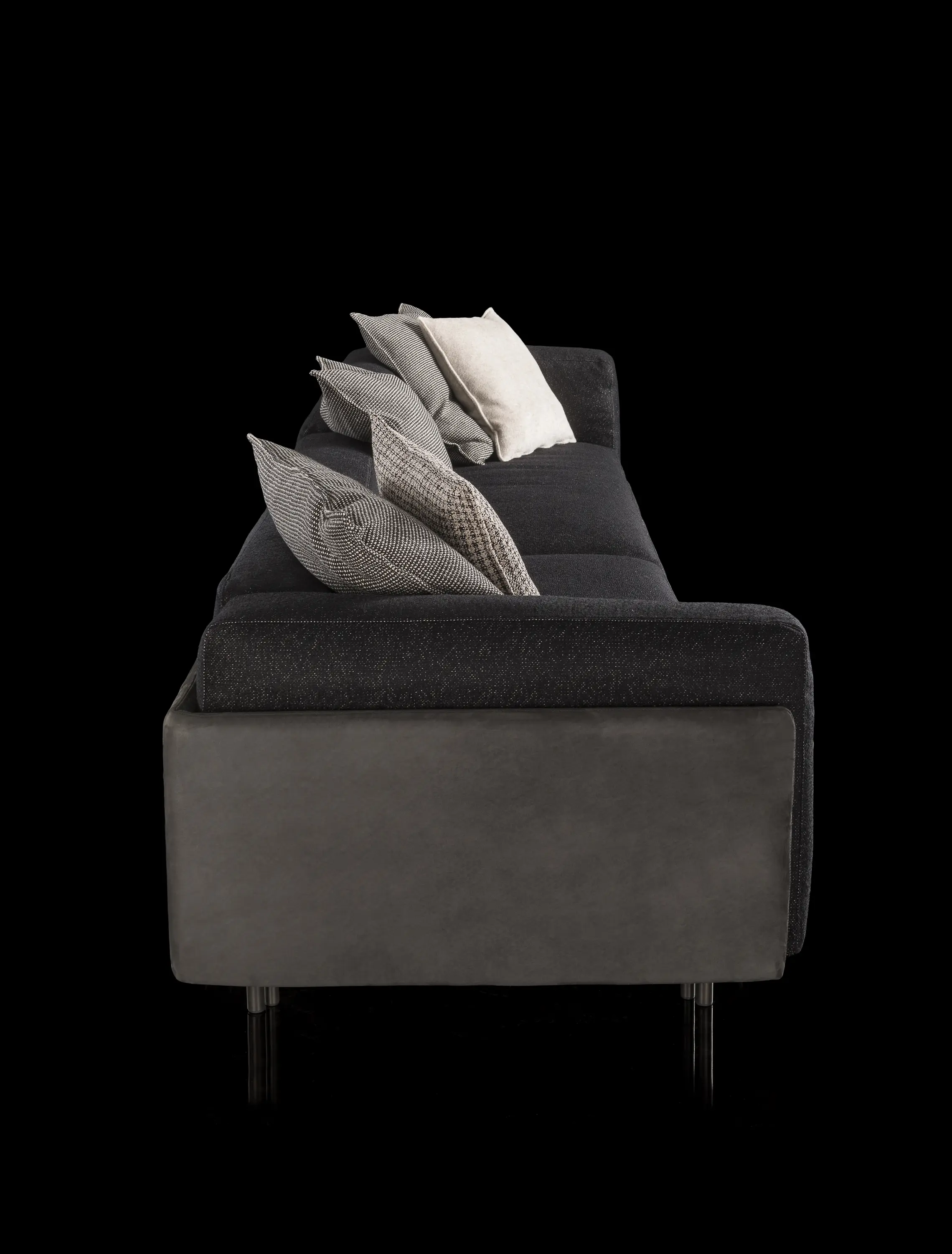 HENGE - RF Sofa