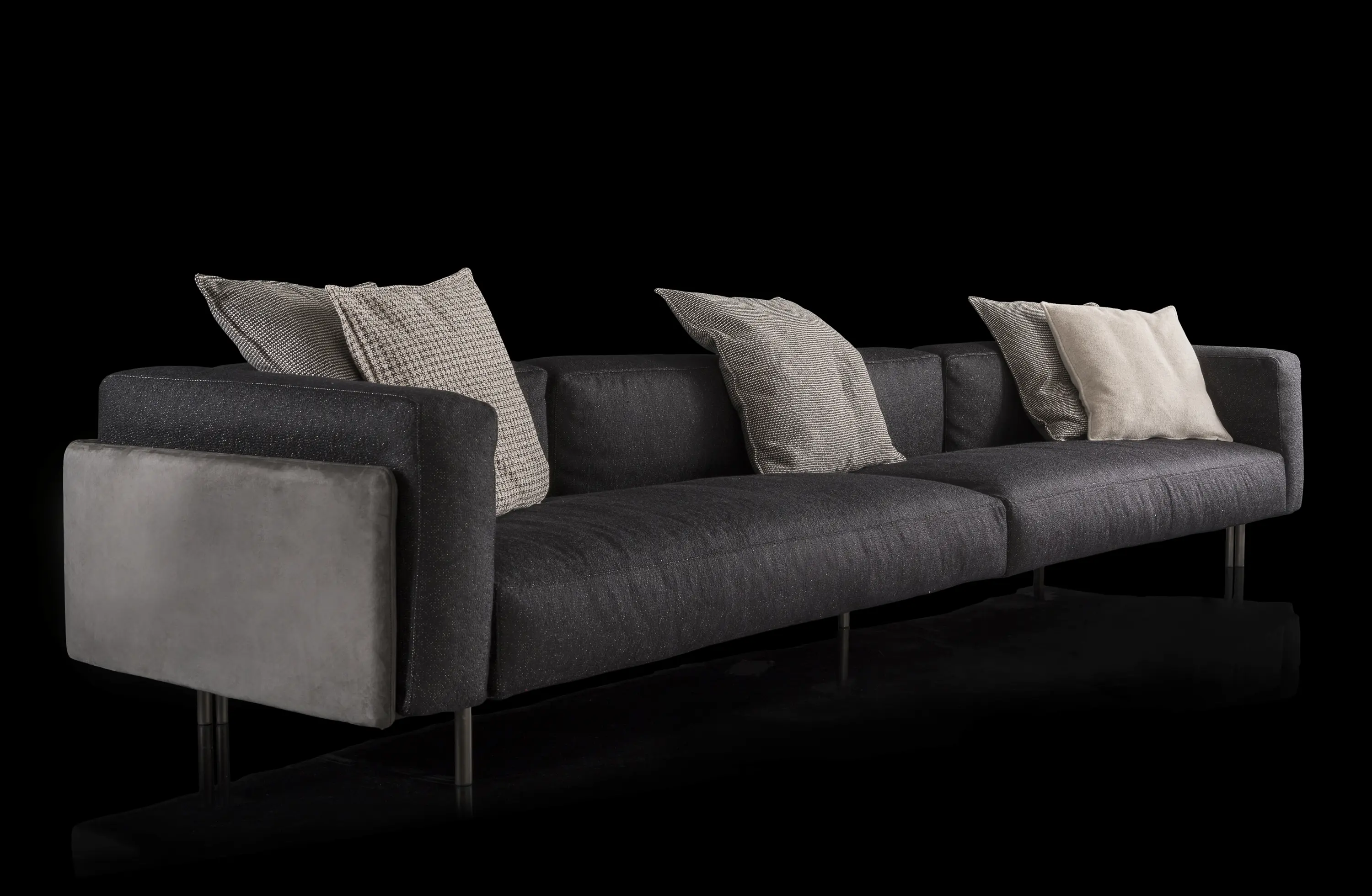 HENGE - RF Sofa