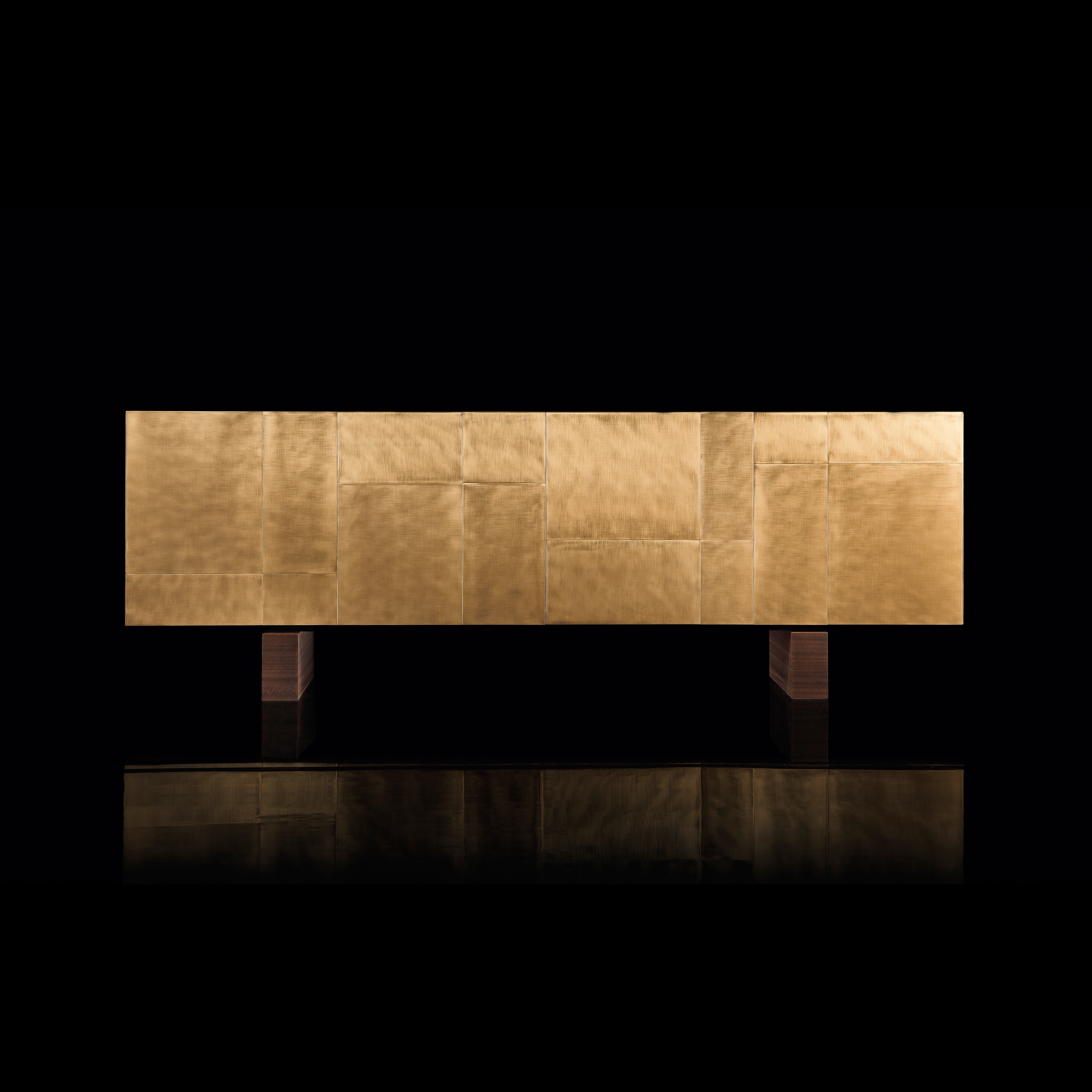 Display product Slim Side High from manufacturer HENGE