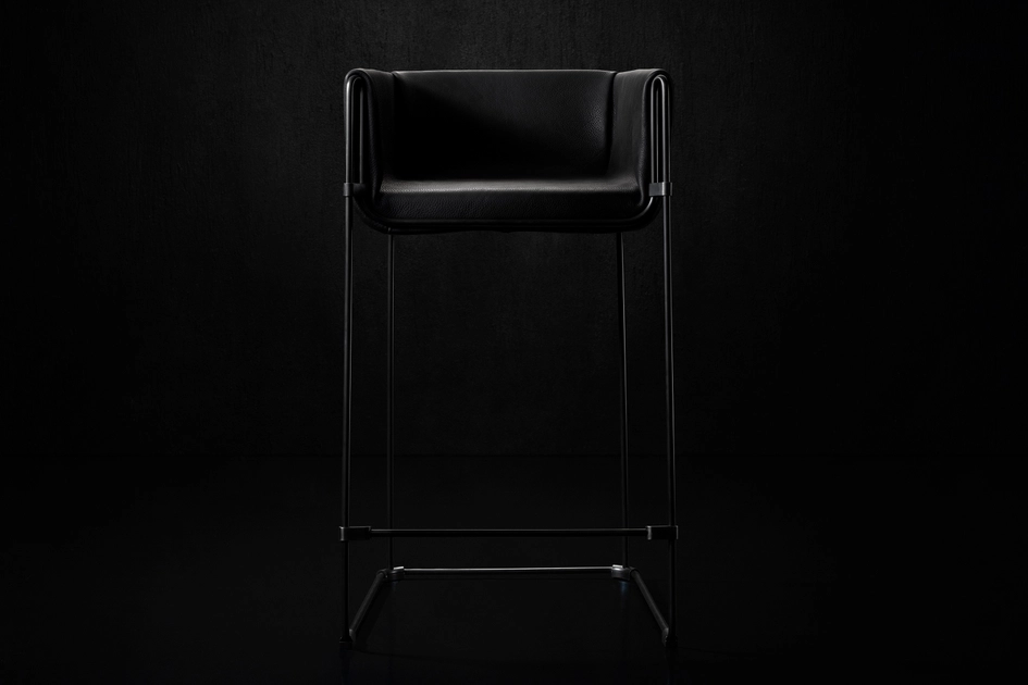 JILL STOOL - Bar stools from HENGE | Architonic