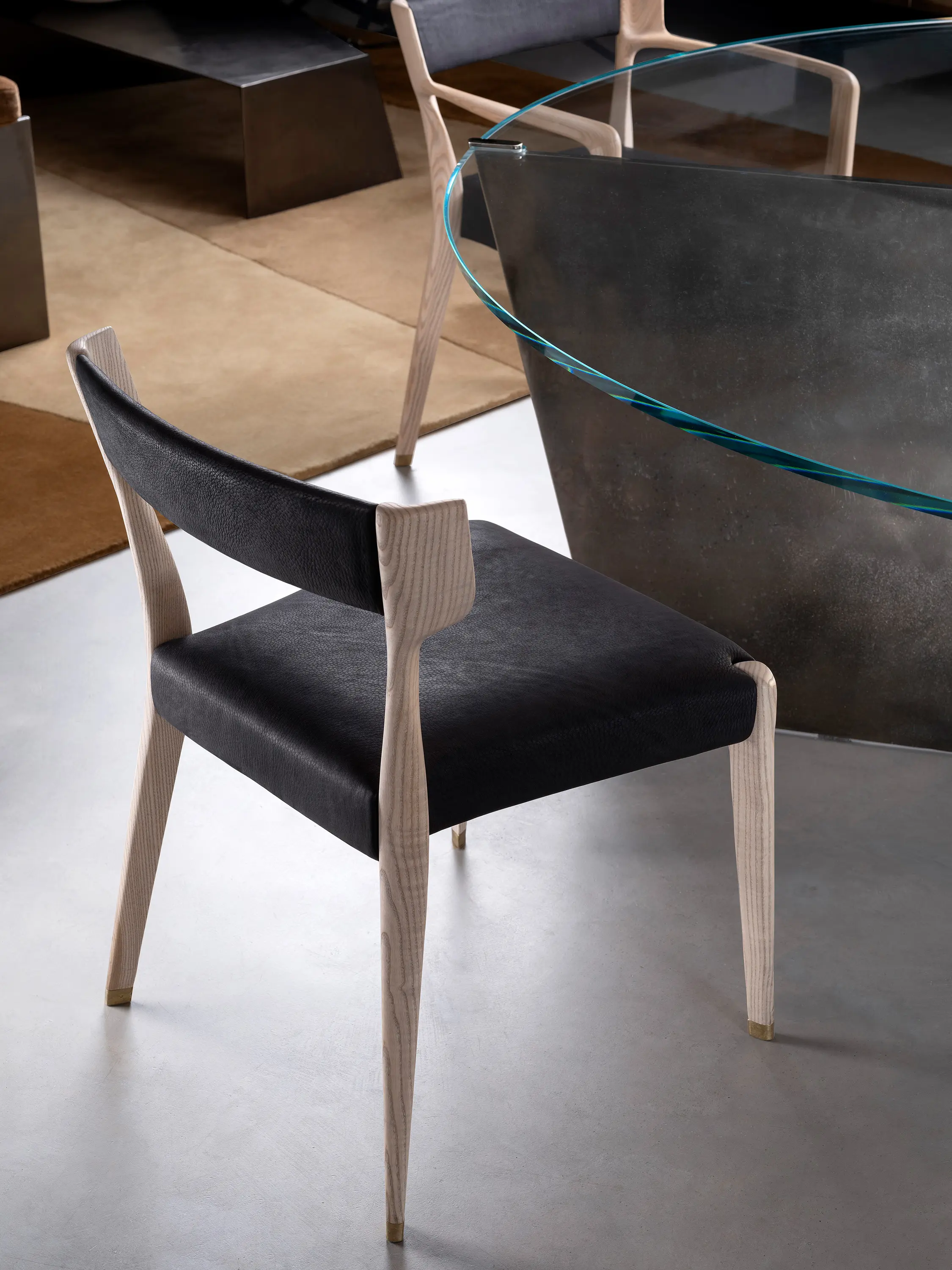 HENGE - Chair-Va 54