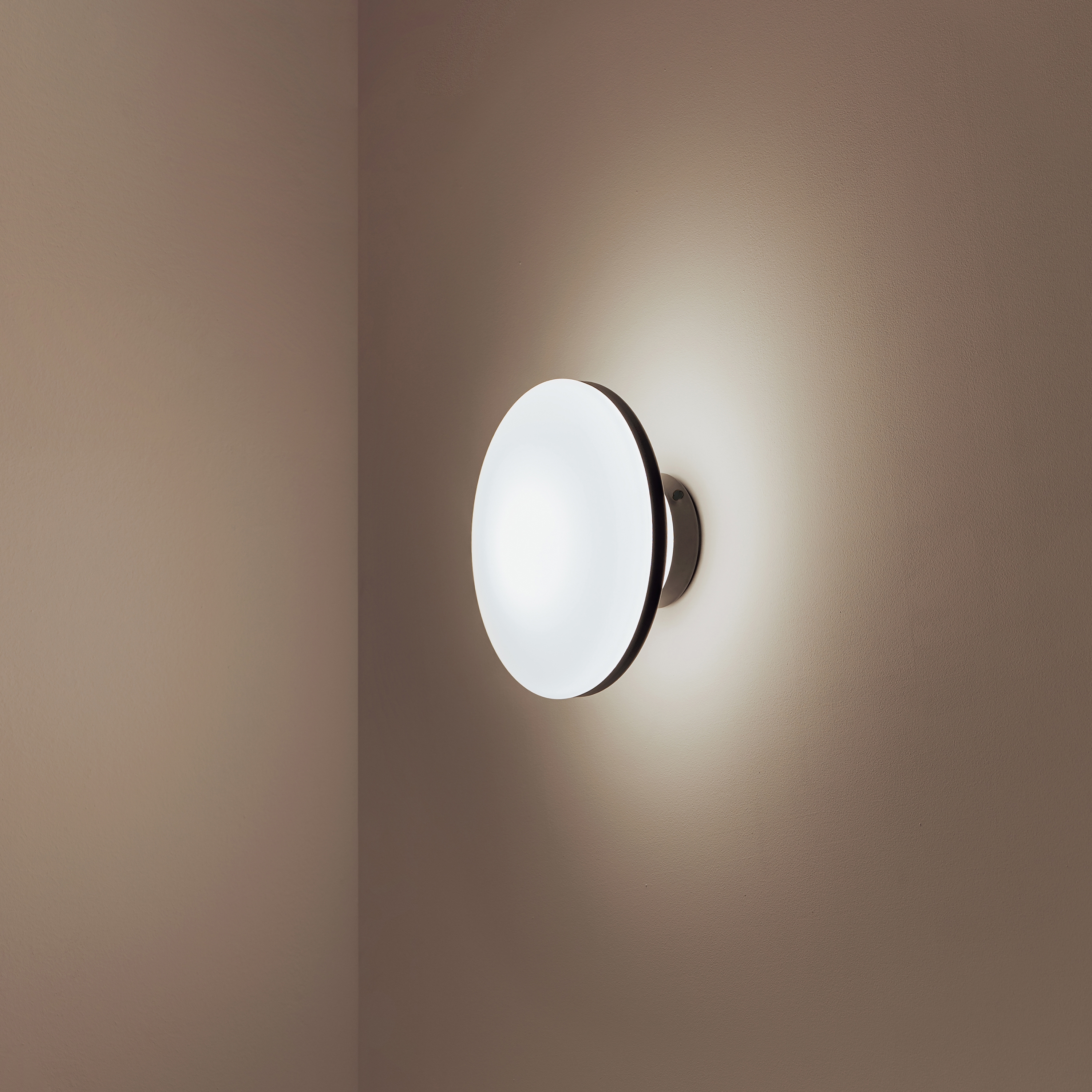 WALL LAMPS