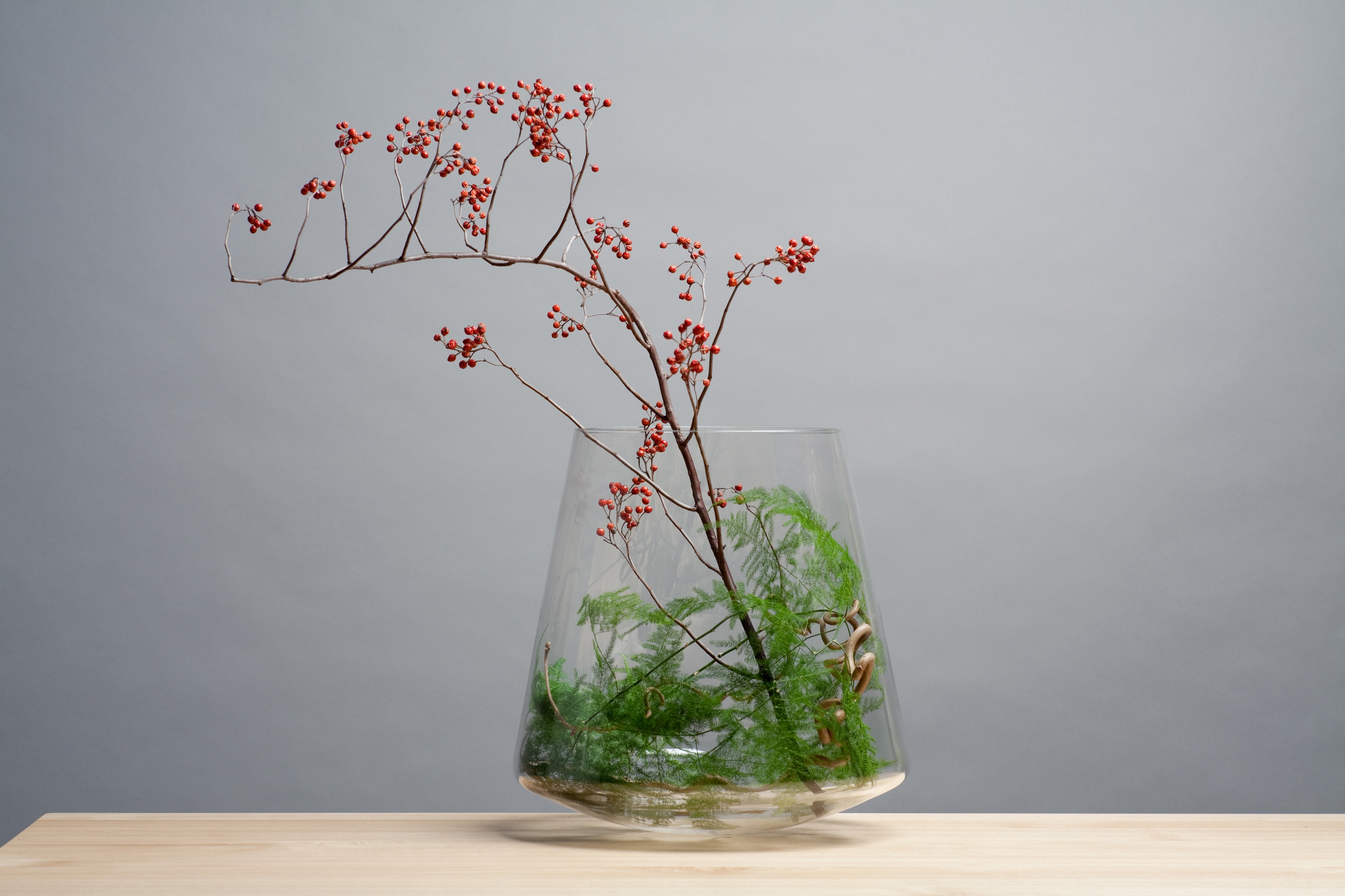 Mostrar el producto Straight A | Vase del fabricante Edition Nikolas Kerl