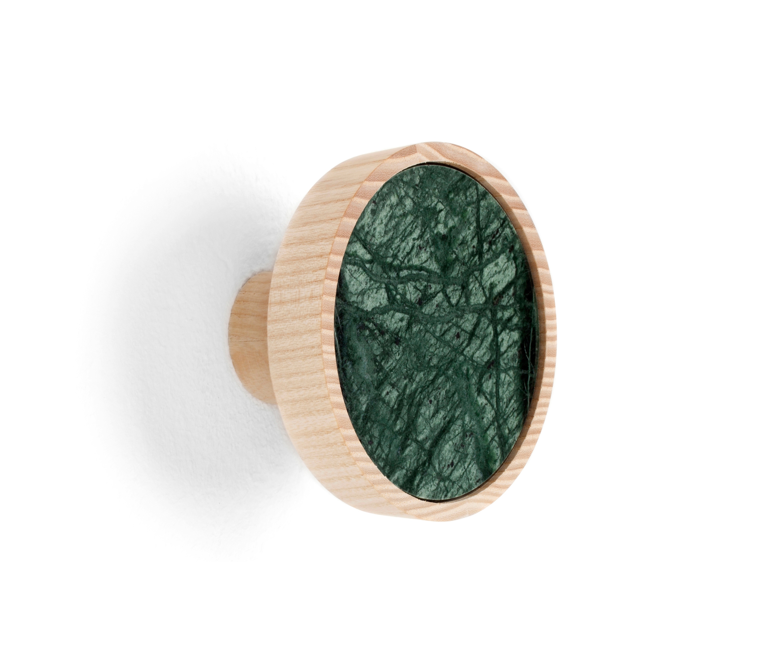 Mostra il prodotto Charles Marble Green | Coat hook del produttore Edition Nikolas Kerl