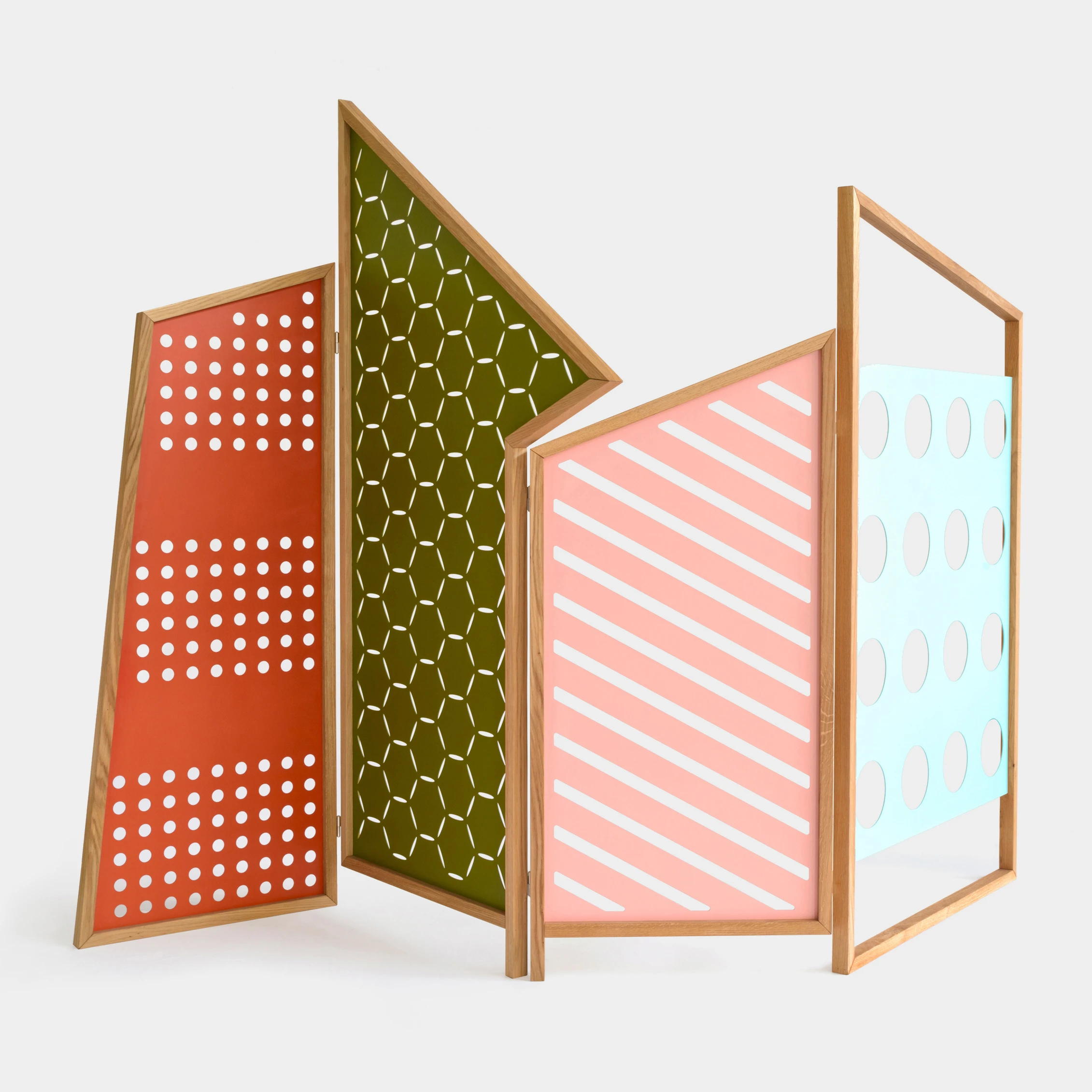 FOLDING SCREENS