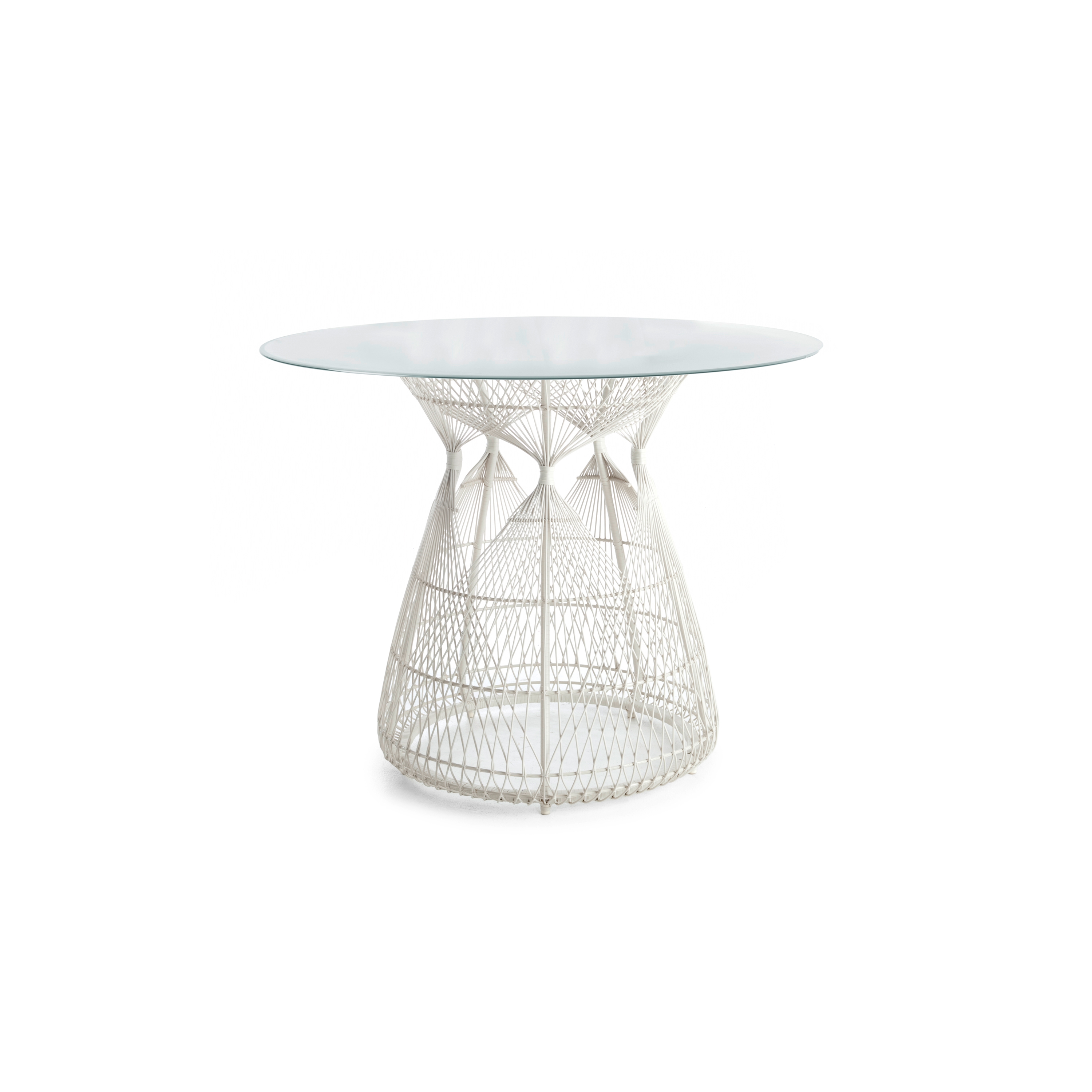 Produkt Hagia Dining Table des Herstellers Kenneth Cobonpue anzeigen