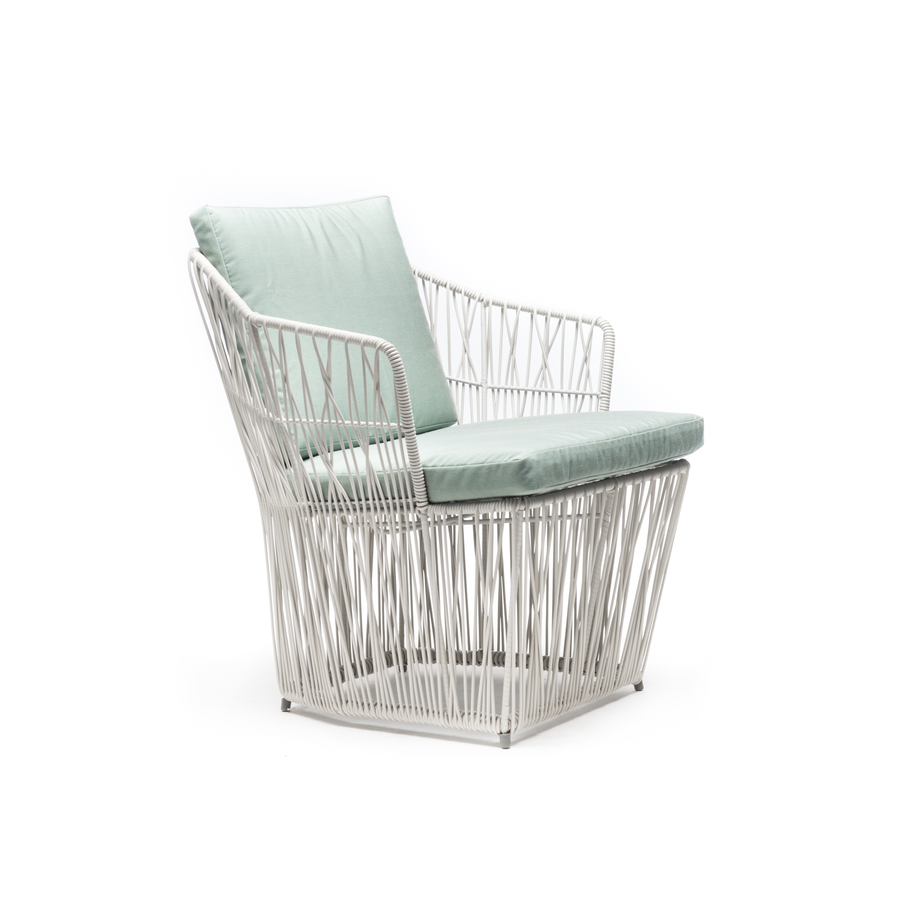 Vertoon produk Calyx Easy Armchair van vervaardiger Kenneth Cobonpue