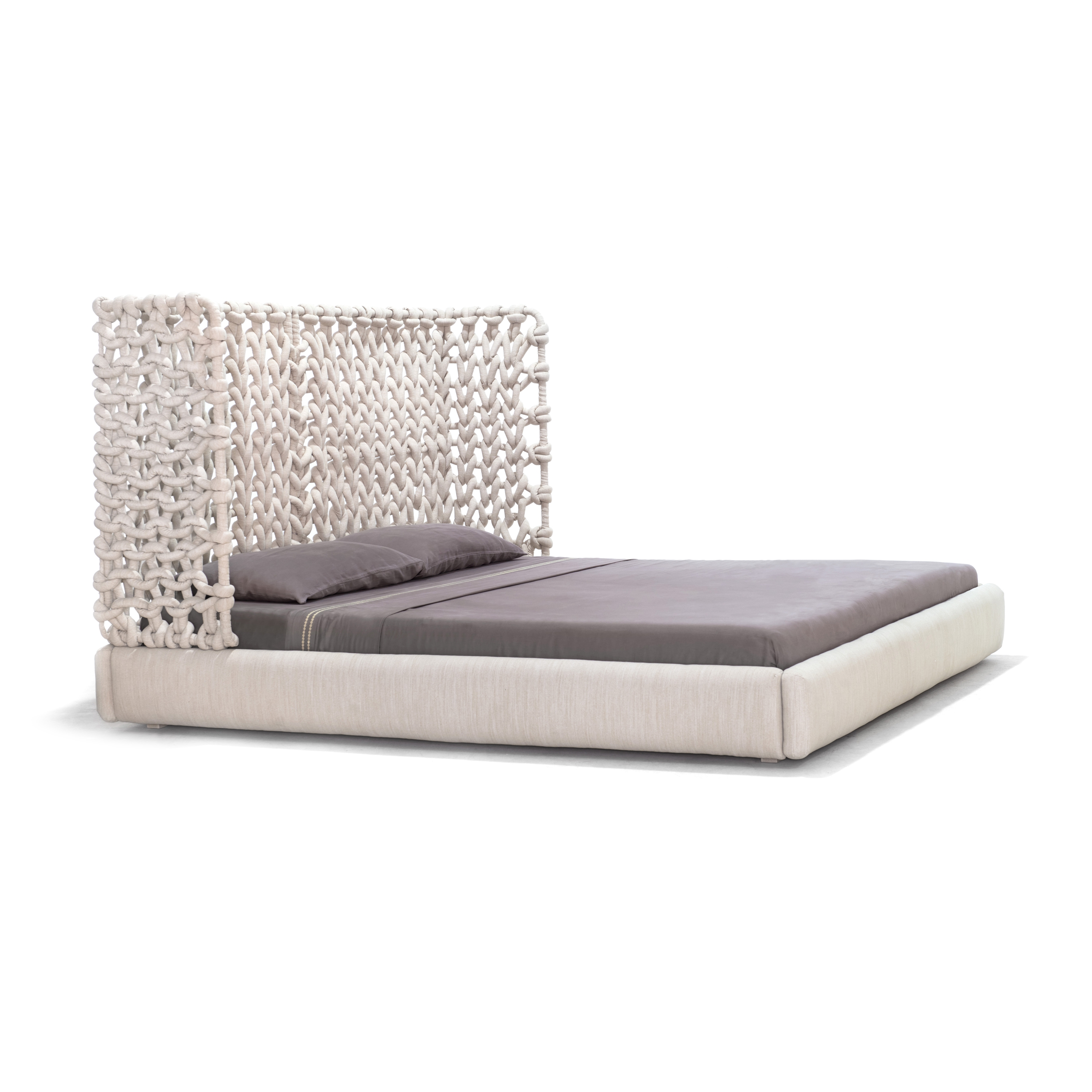 Produkt Cabaret Bed des Herstellers Kenneth Cobonpue anzeigen
