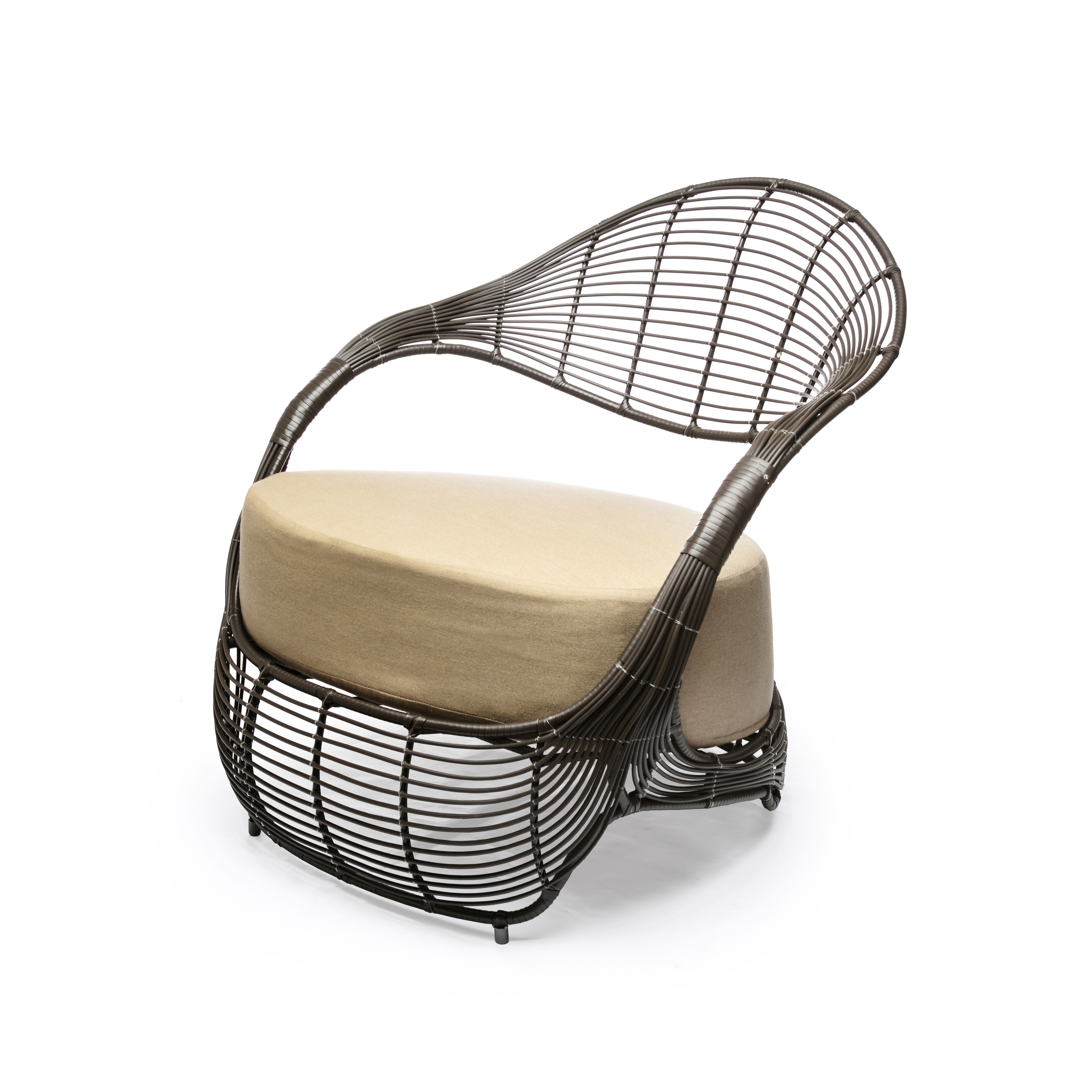 Display product Manolo Easy Armchair, outdoor from manufacturer Kenneth Cobonpue