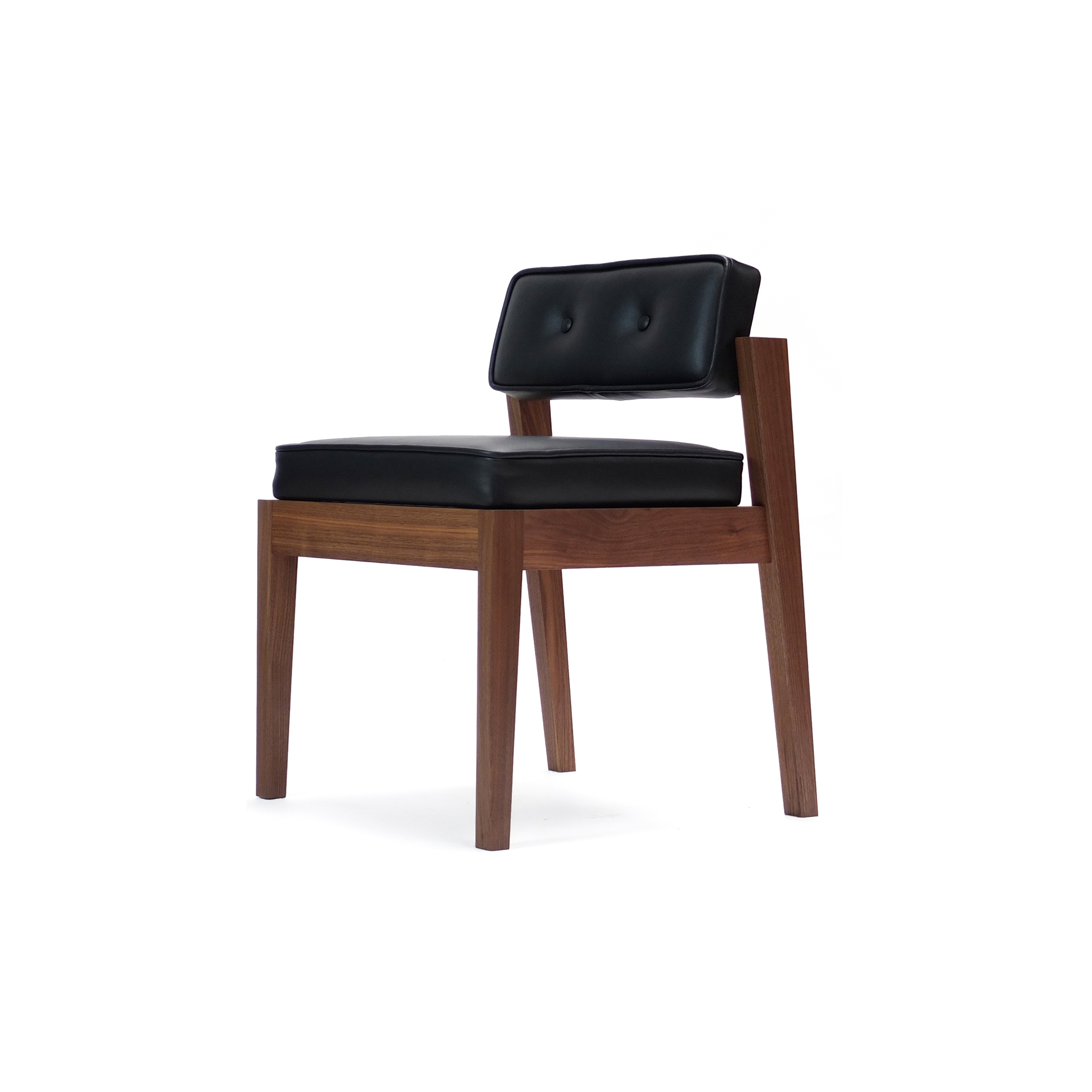Mostra il prodotto Acorn II Dining Chair del produttore Bark