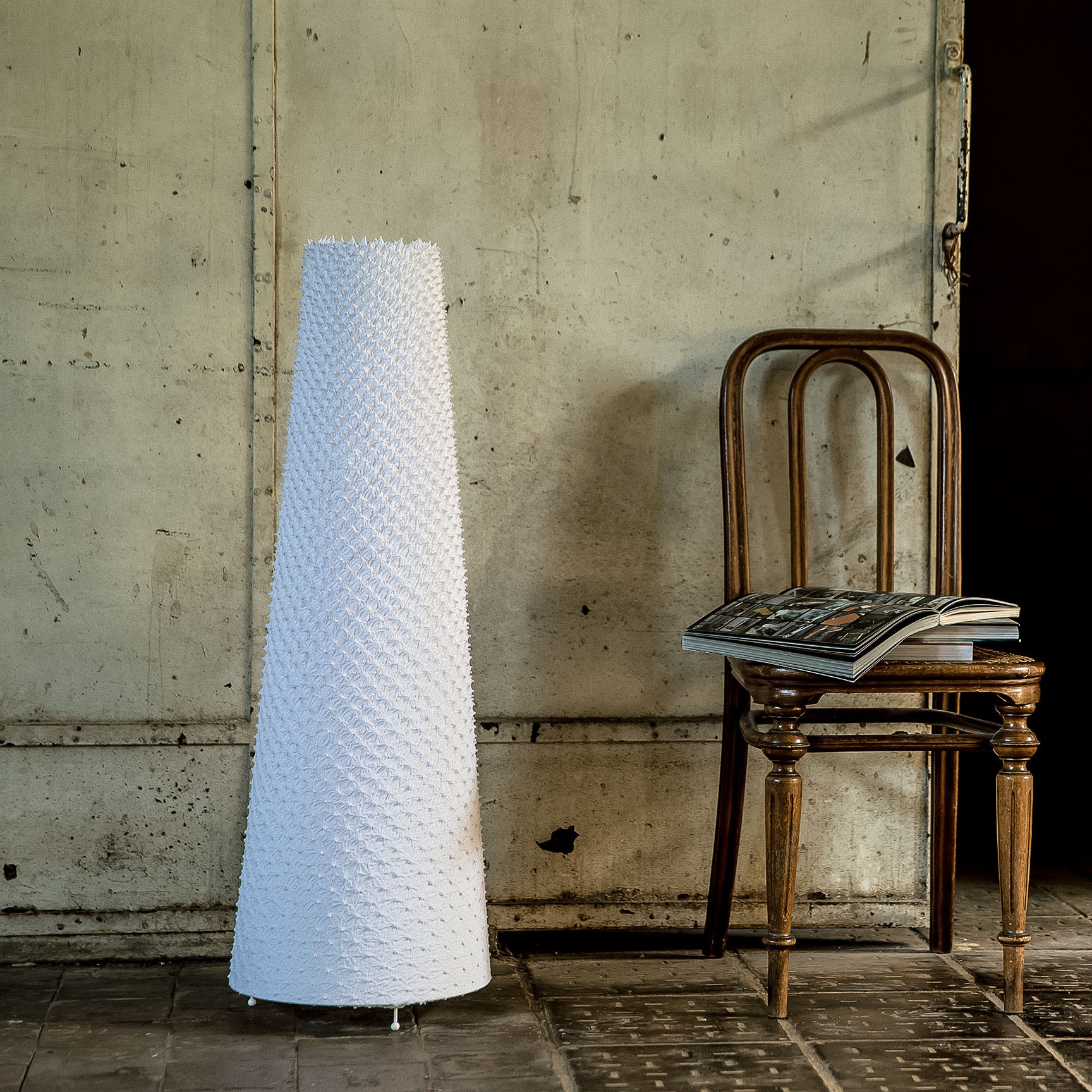 FLOOR LAMPS