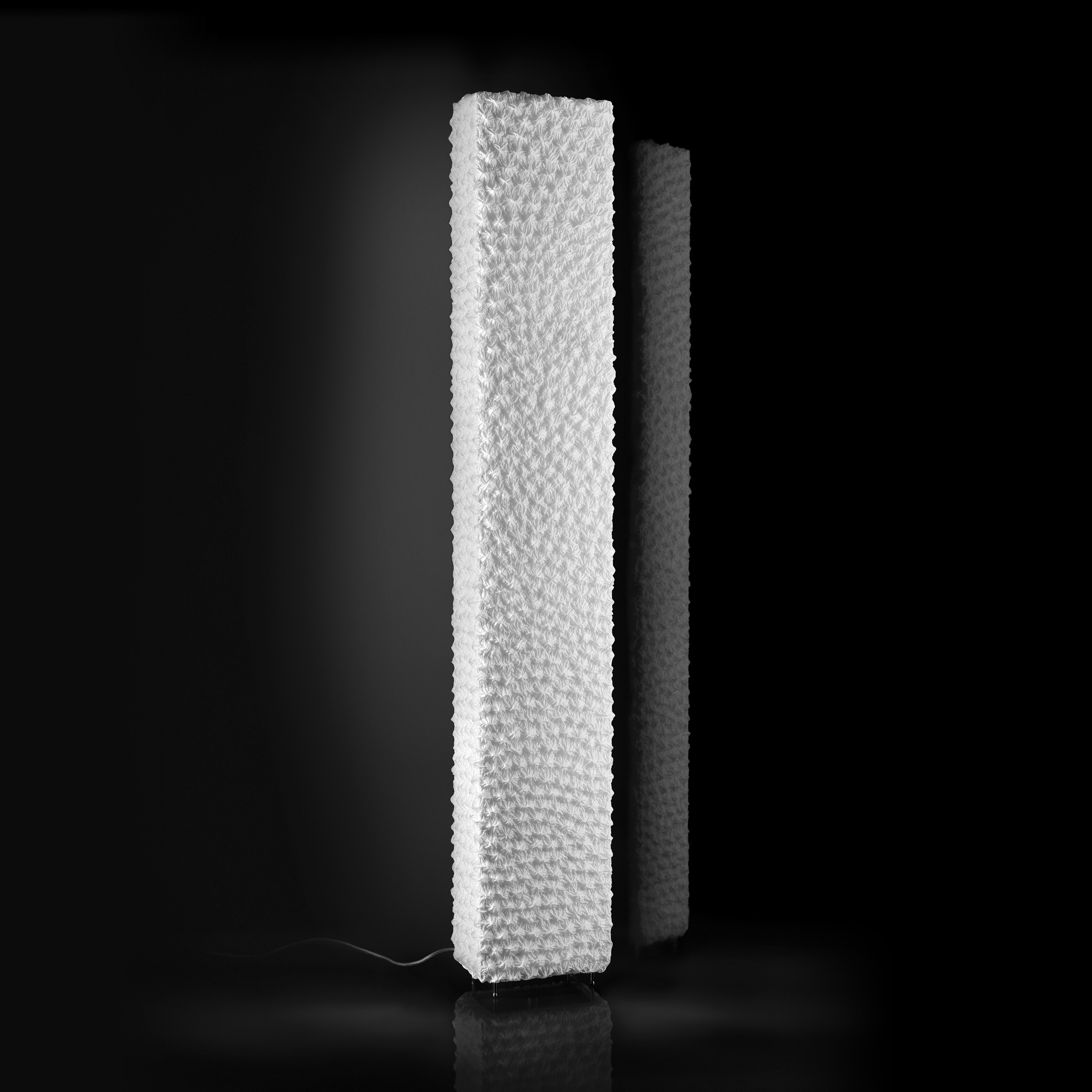 Mostrar el producto Ichi Floor lamp del fabricante Suzusan