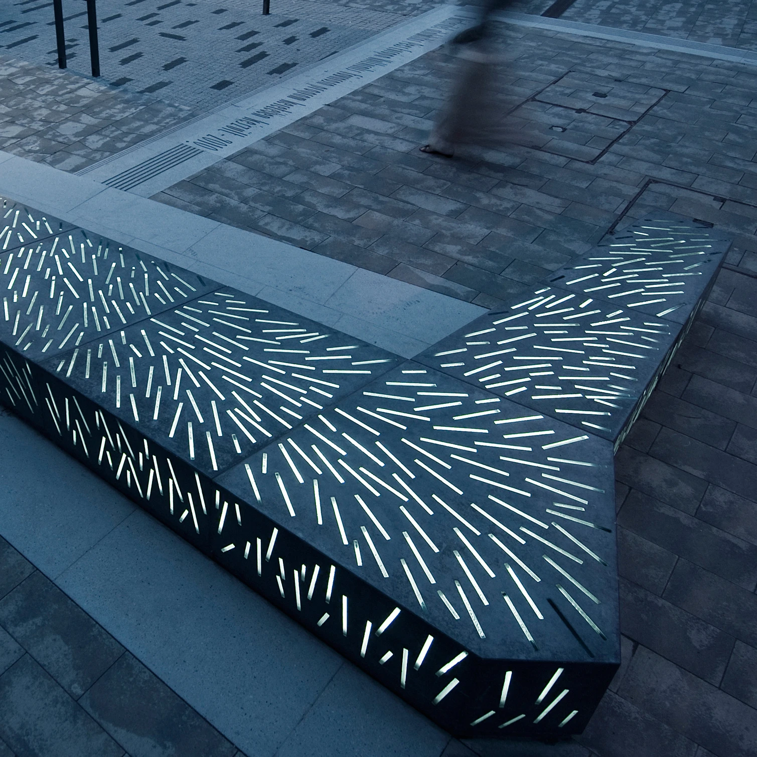 EXTERIOR | URBAN
