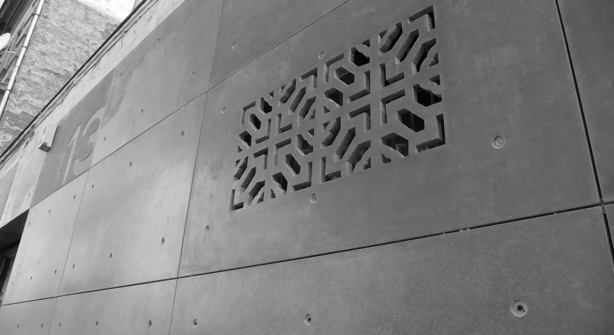 IVANKA - Perforated panels