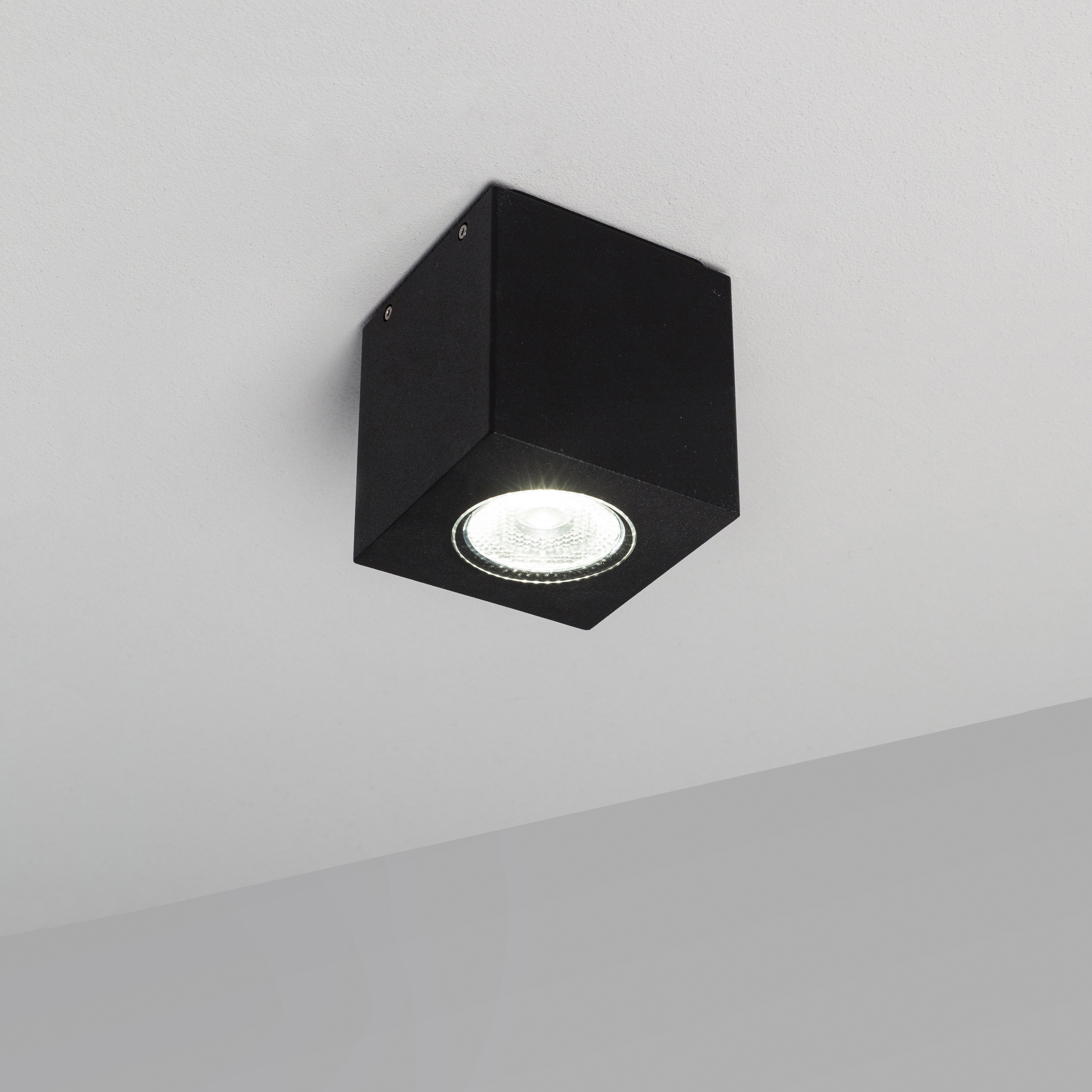 Display product Cube Ceiling Black from manufacturer Dexter