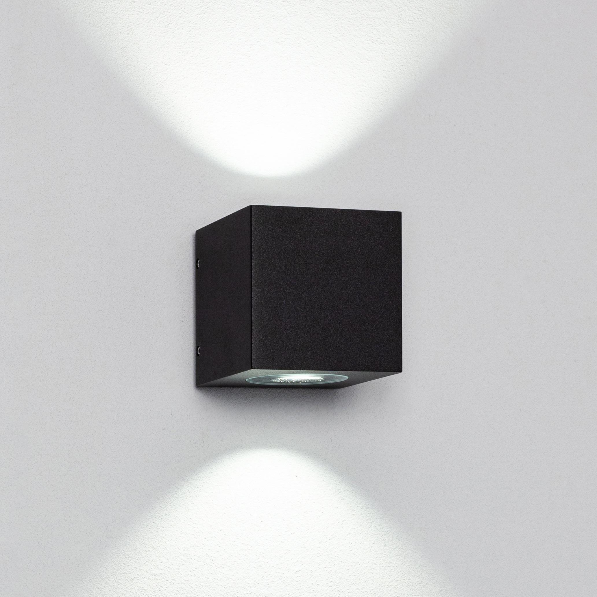 Display product Cube Duo Black from manufacturer Dexter