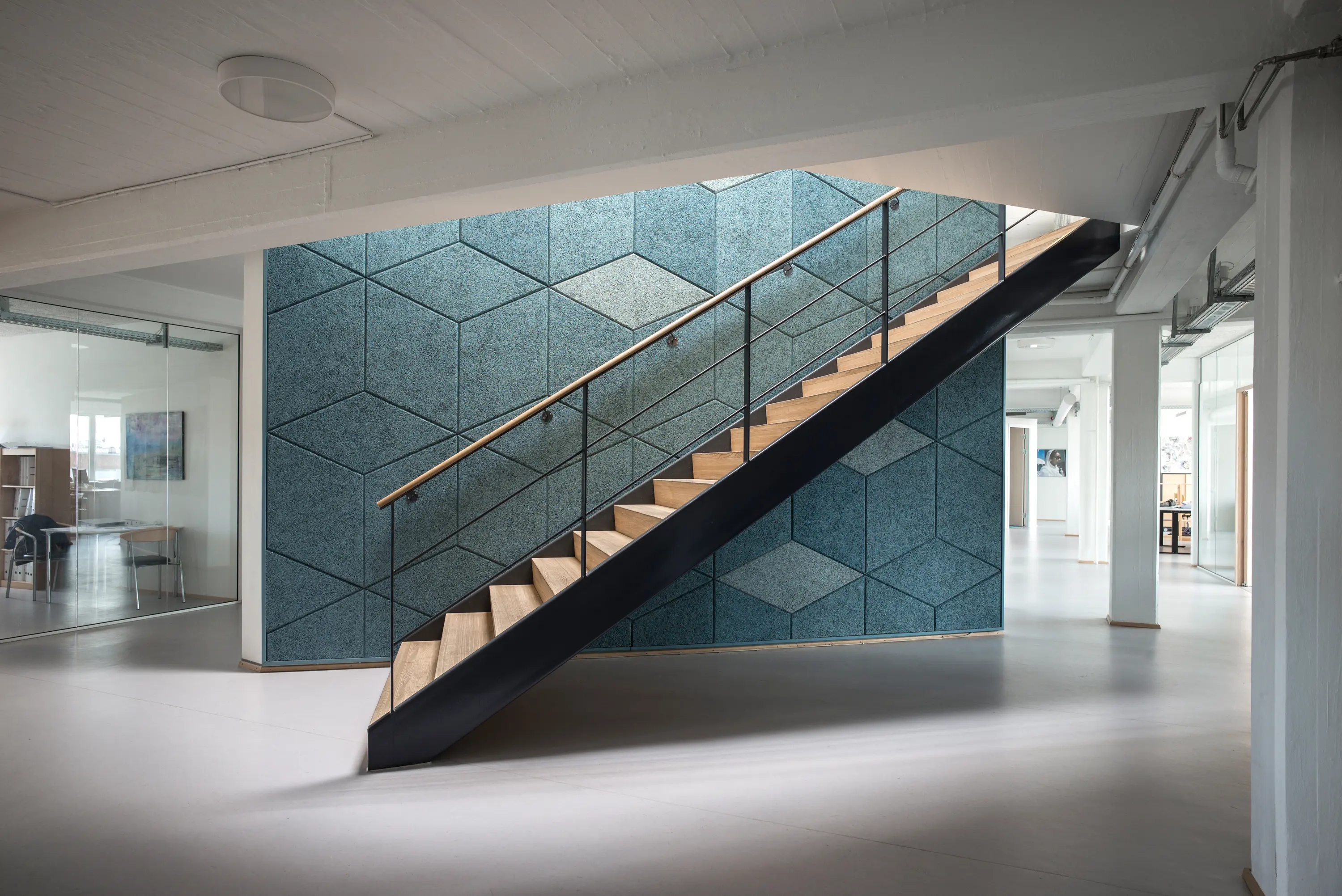 gallery-slide-0