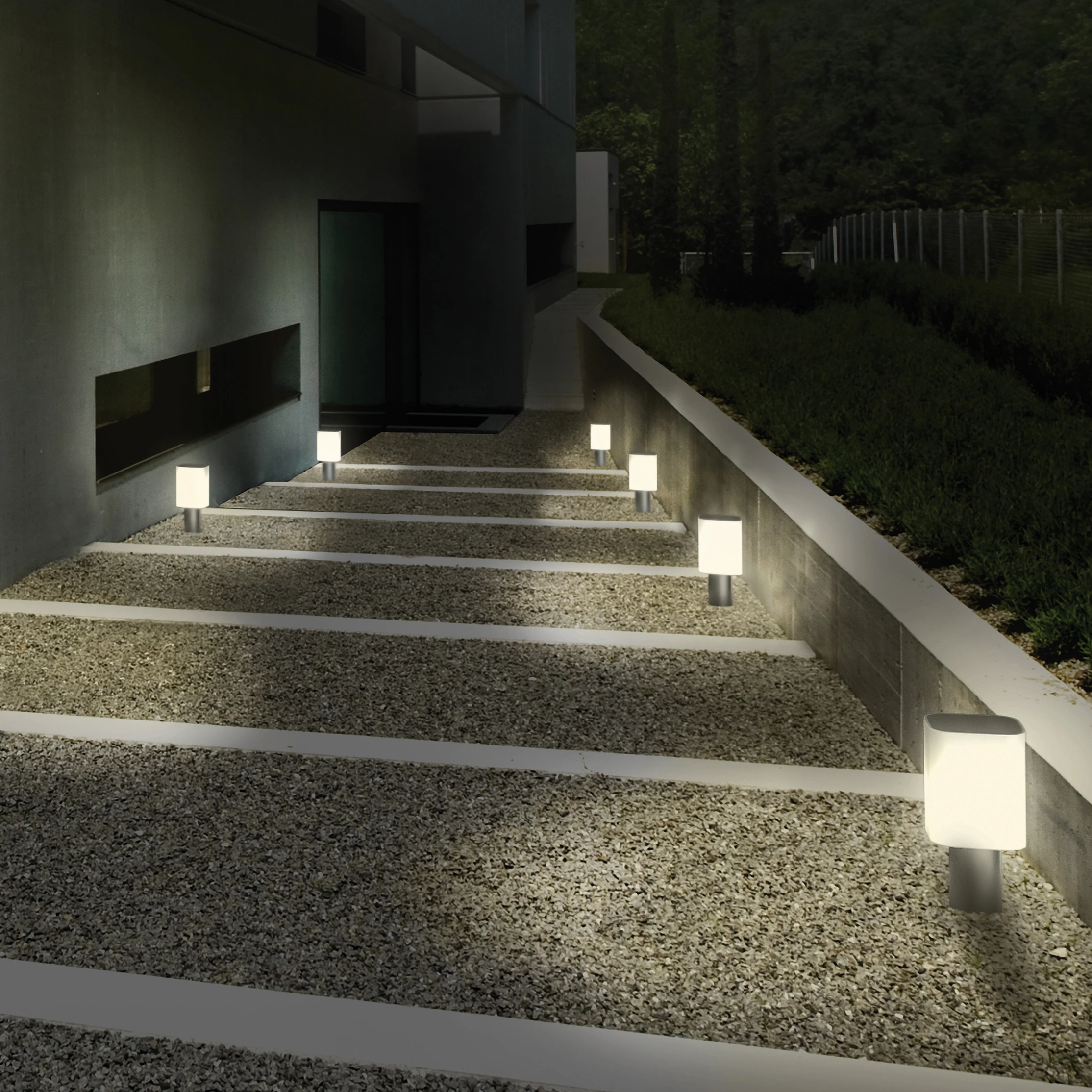 OUTDOOR LAMPS